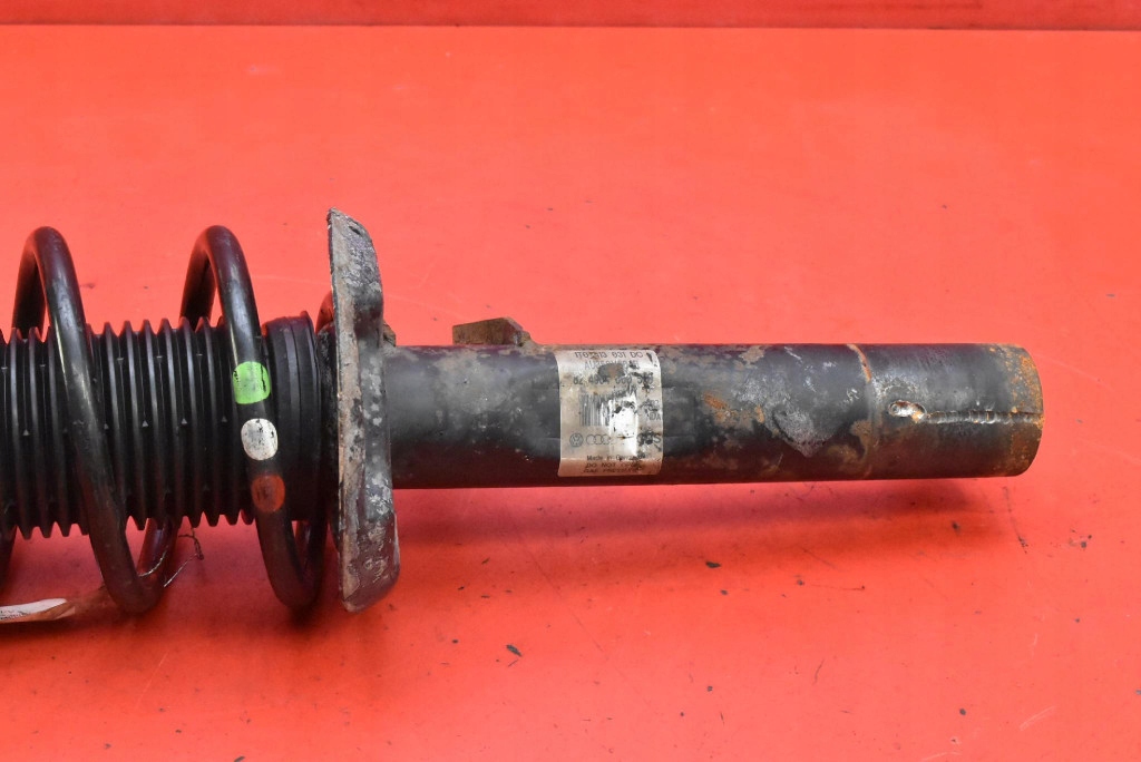 shock absorber left front AUDI A3 8P 2.0 FSI 150 KM 03-05