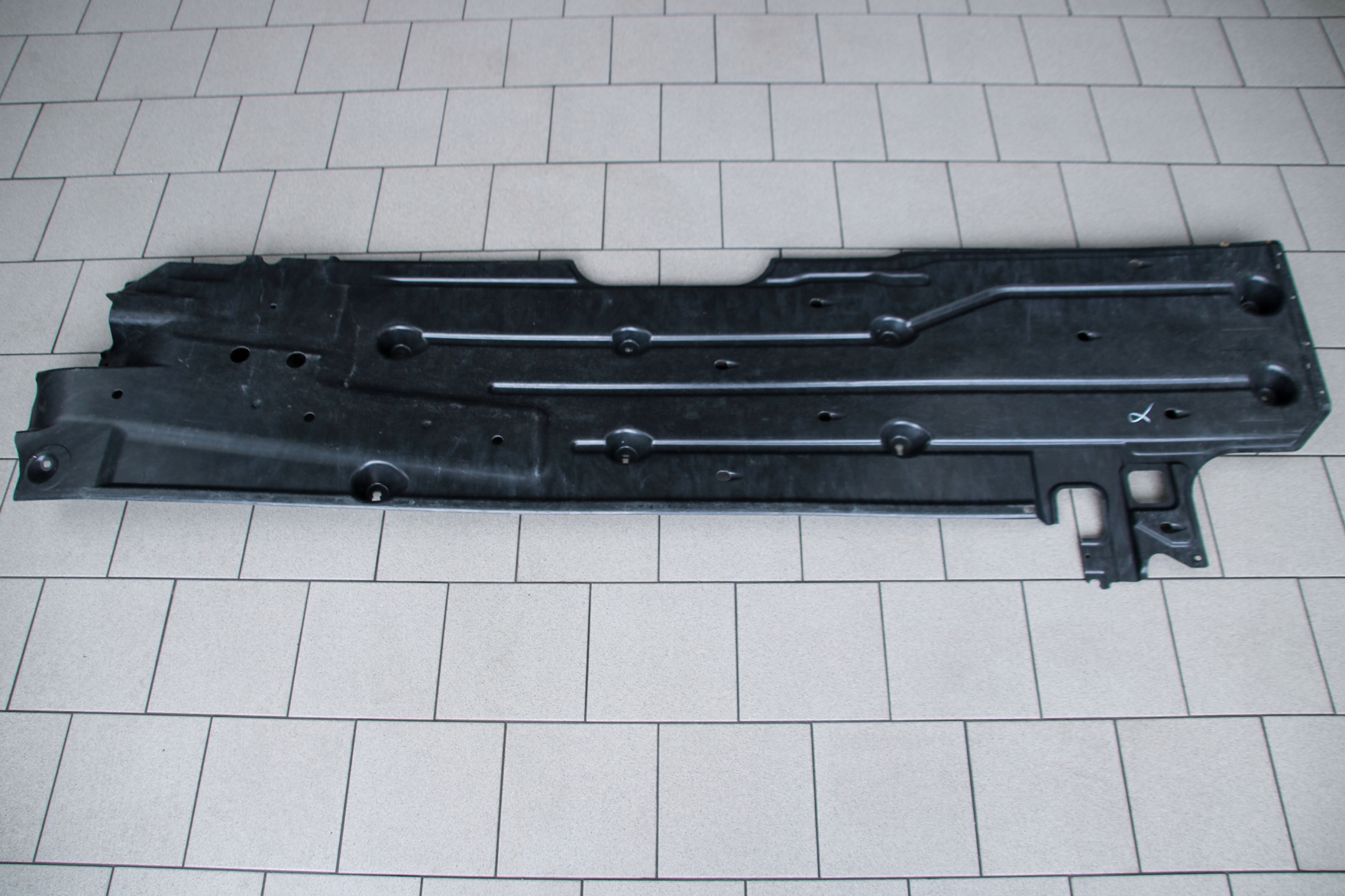 MINI R56 R58 Blende Abdeckung abdeckung Unterfahrschutz rechts 2759386