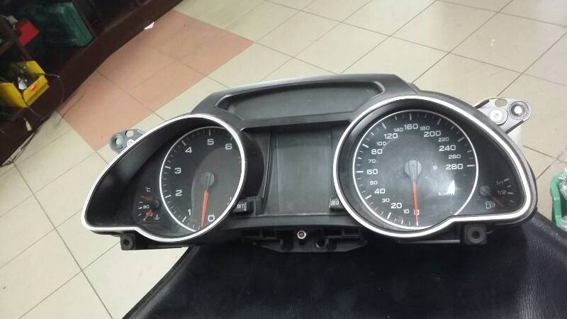 dials predkosciomierz Audi OE 8T0920931