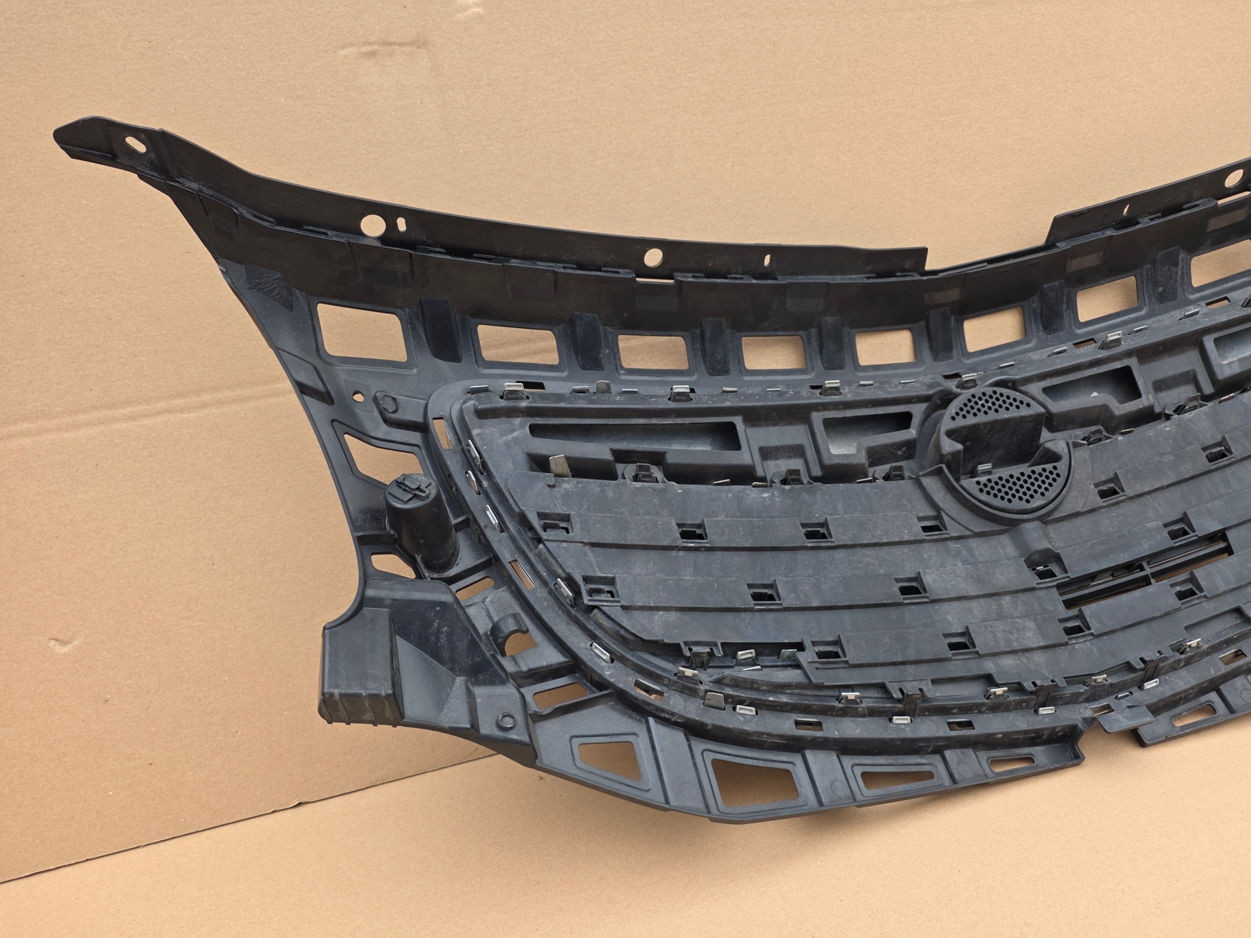 OPEL INSIGNIA A grille radiator grill grill 13282567 complete CHROM