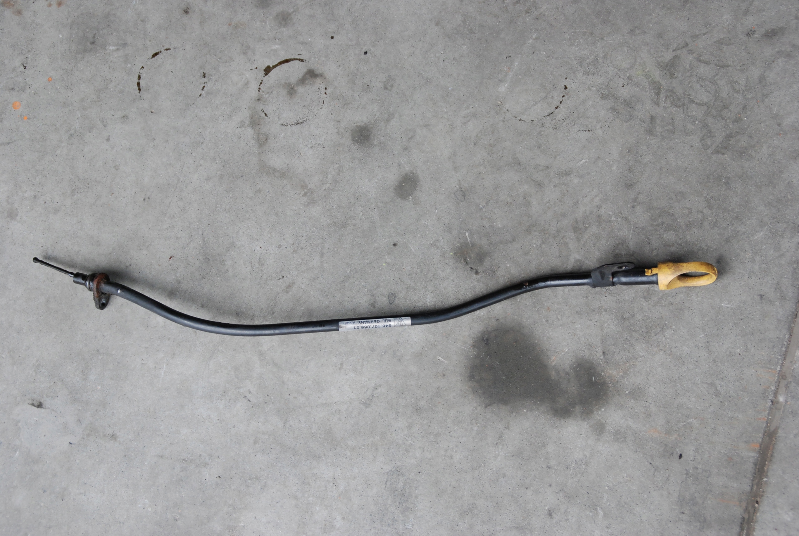 PORSCHE CAYENNE 4 8 BAGNET OLEJU 94810706601