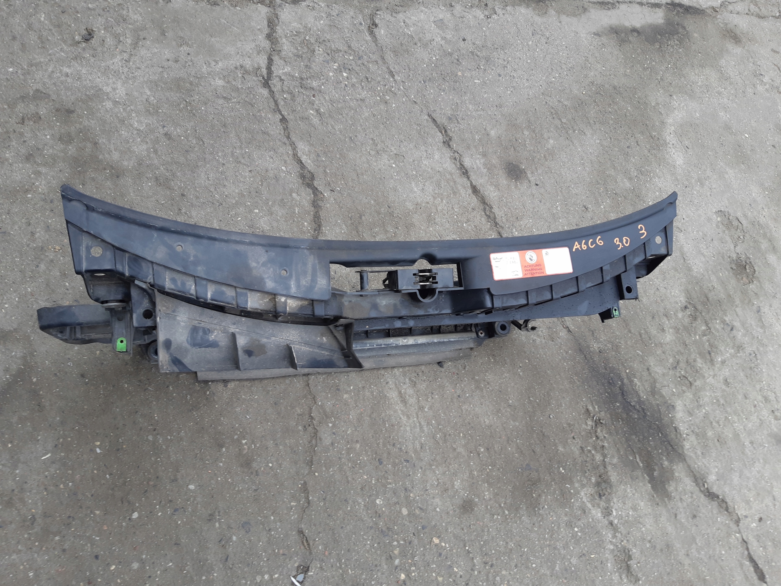 AUDI A6 C6 2.7 3.0 TDI support panel for radiators pillar iron frame