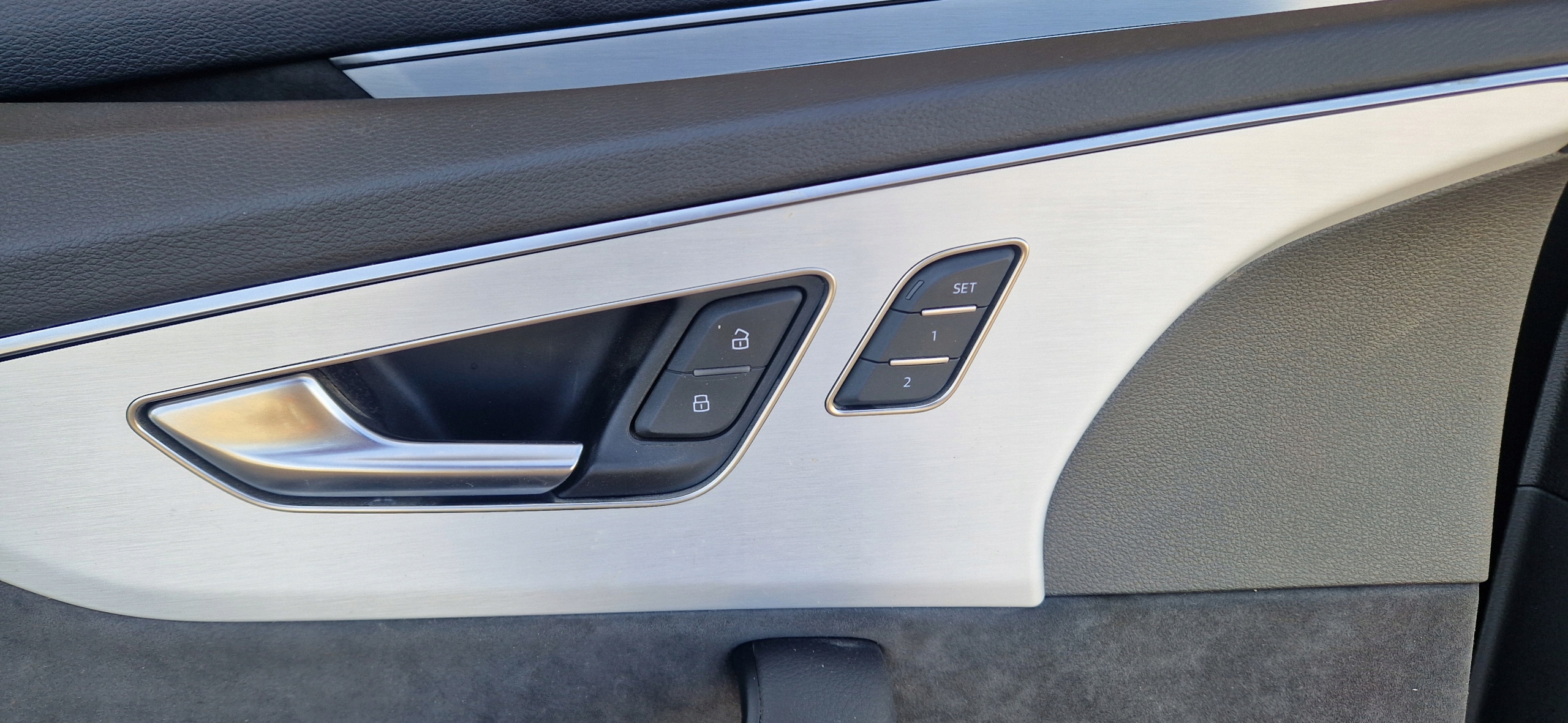 side AUDI Q7 4M leather ALCANTARA LED DEKORY as new original KPL