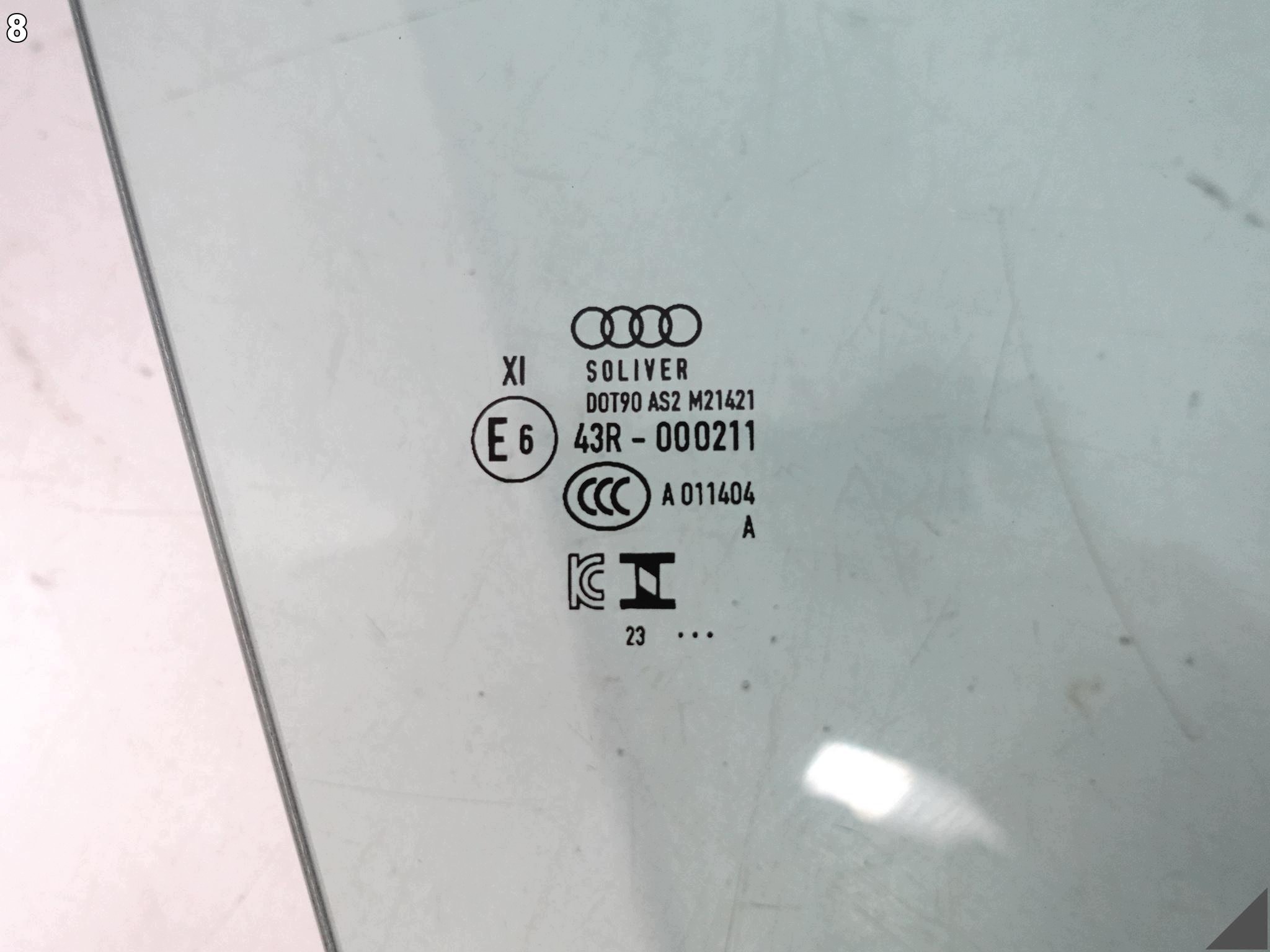 AUDI Q8 SQ8 E-TRON 4KE 18-25 window side door right front 4KE845022B