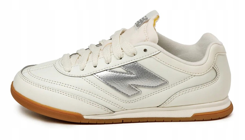 Boty New Balance URC42CB bílé pánské kožené 46,5