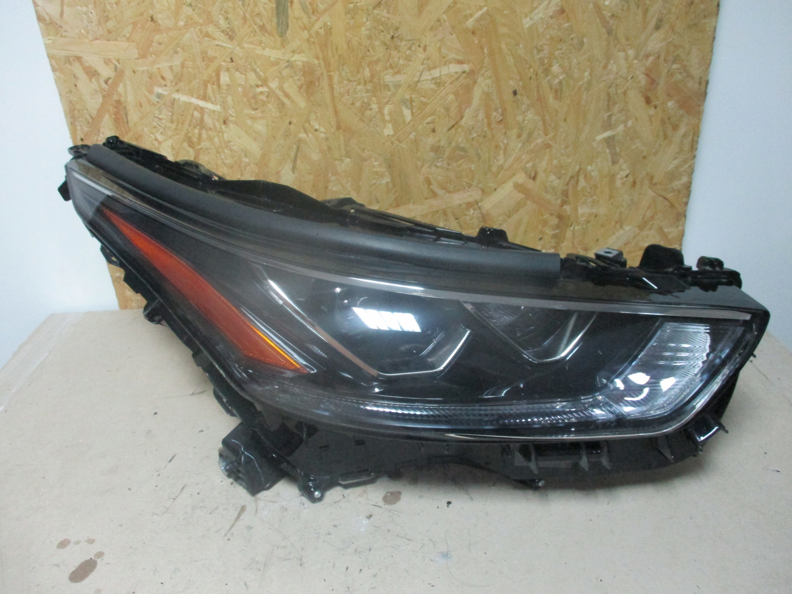 light front right FULL LED Toyota Highlander 19