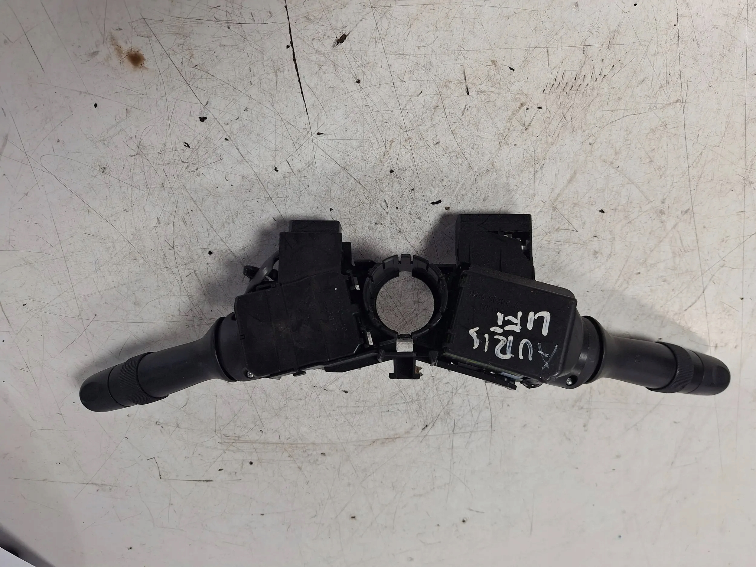 devio luci tergicristallo tergi devio luci devio 17F613 Toyota Auris e 06-12