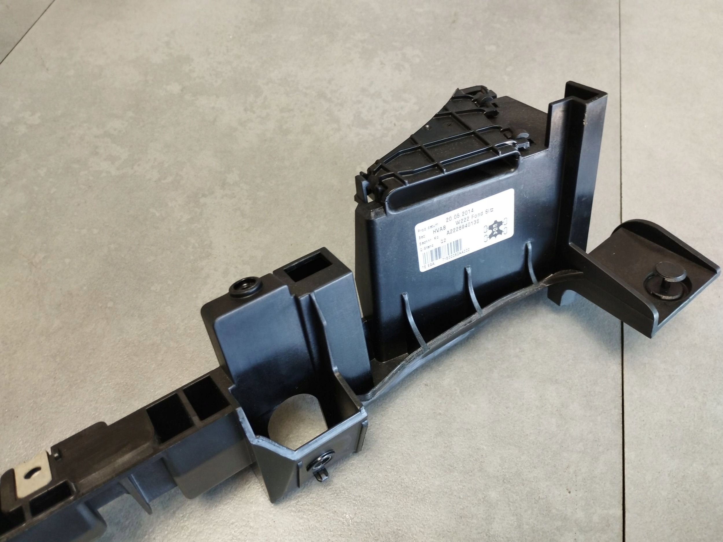 Mercedes-Benz S W222 2014 bracket console left A2226940138