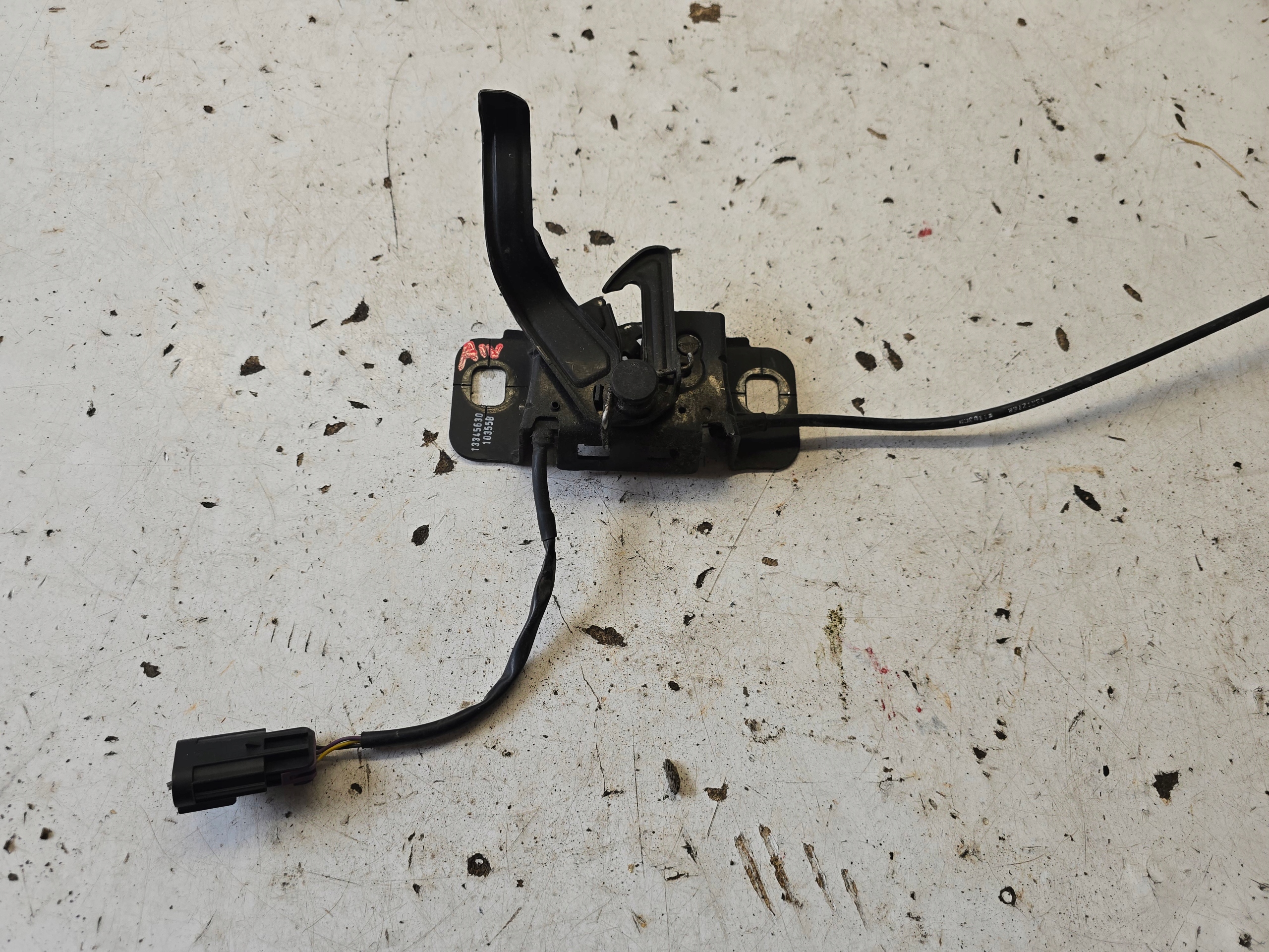 OPEL ASTRA J bonnet latch lock Z with the sensor EUROPA