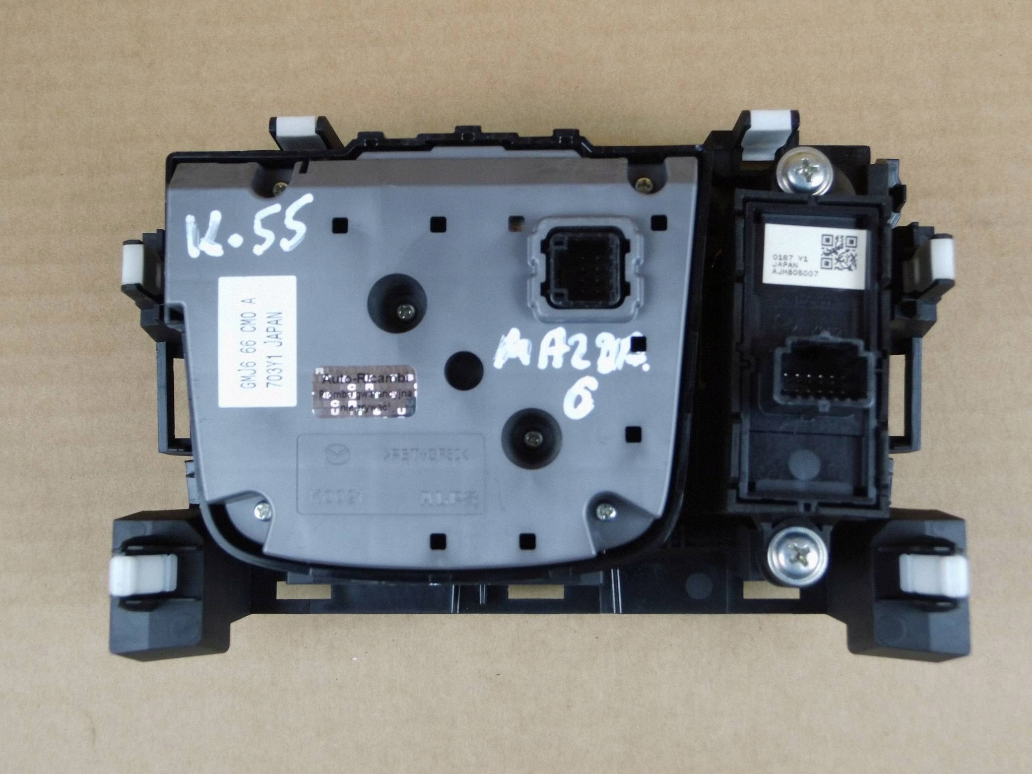 Mazda 3 BM schalter bedienteil radio der navigation achsträgers GMJ666CM0A