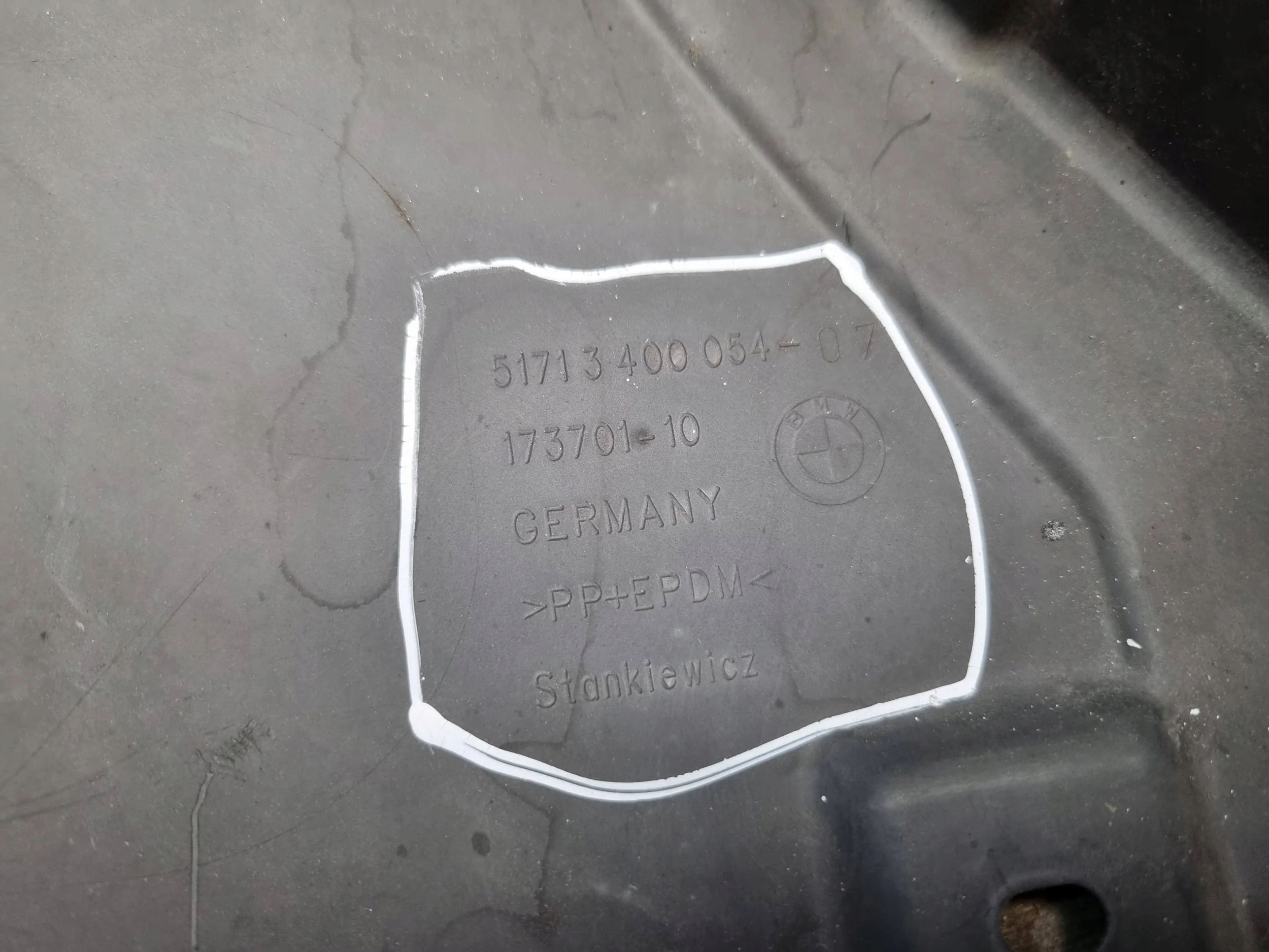 mudguard right front front 3400054 BMW X3 E83