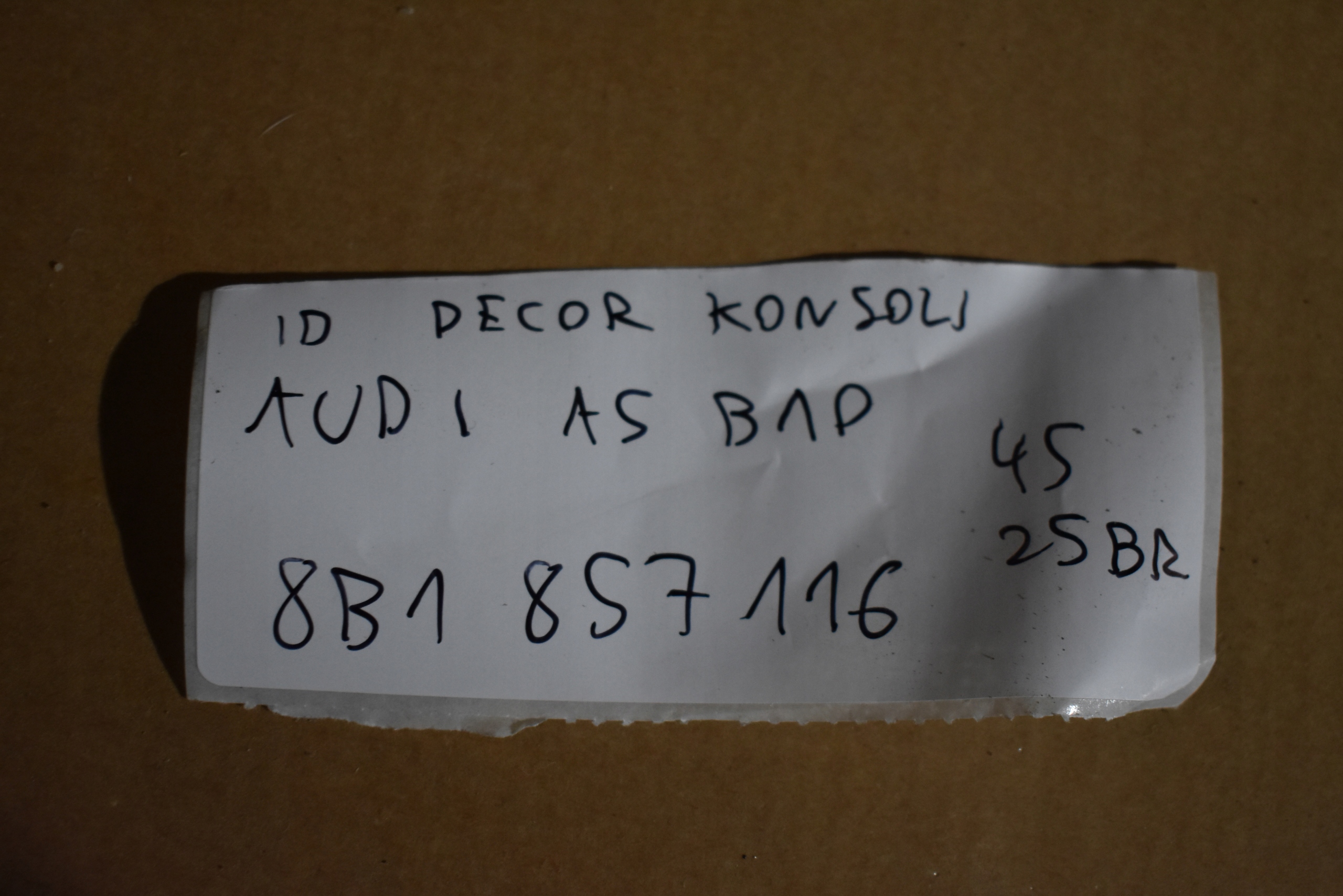 IDEALNY DECOR modanatura consolle AUDI A5 B10 1