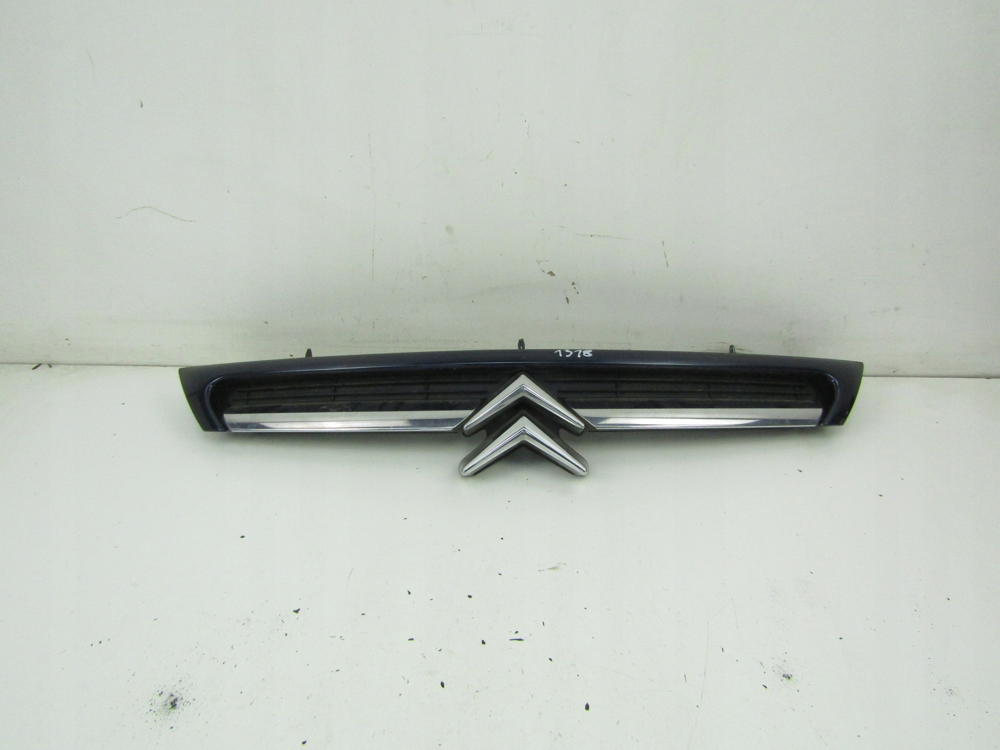 CITROEN C8 решетка радиатора