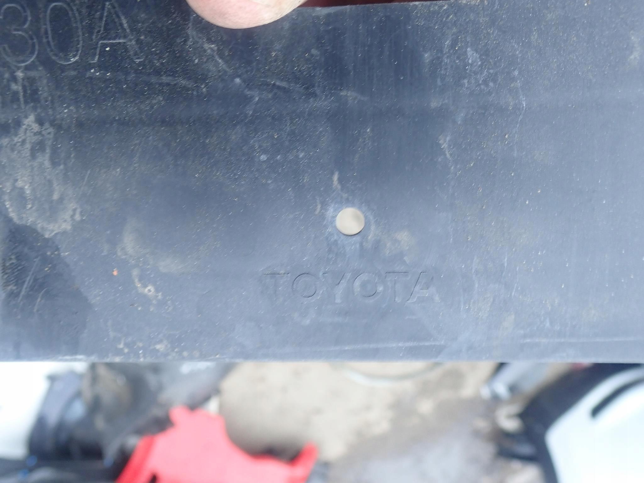 TOYOTA AURIS II 2 12-15 Blende Abdeckung abdeckung unter Stoßstange