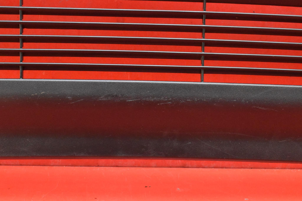 cover under the window 1619812-00-A TESLA MODEL Y 20
