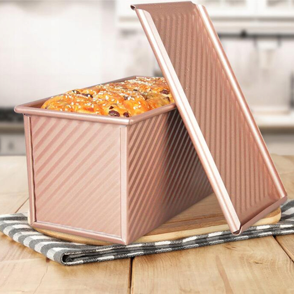 Levně Kovová nepřilnavá forma na pečení toastového chleba, zlatá, 450 g