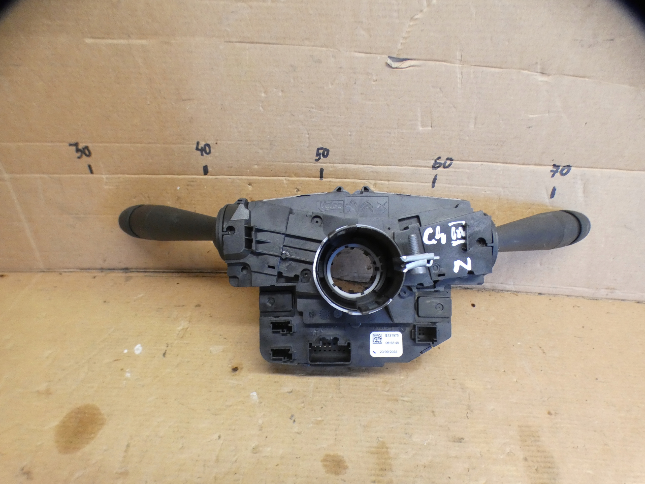 CITROEN E-C4 C4 III steering wheel levers and controls ring control 98477380ZD