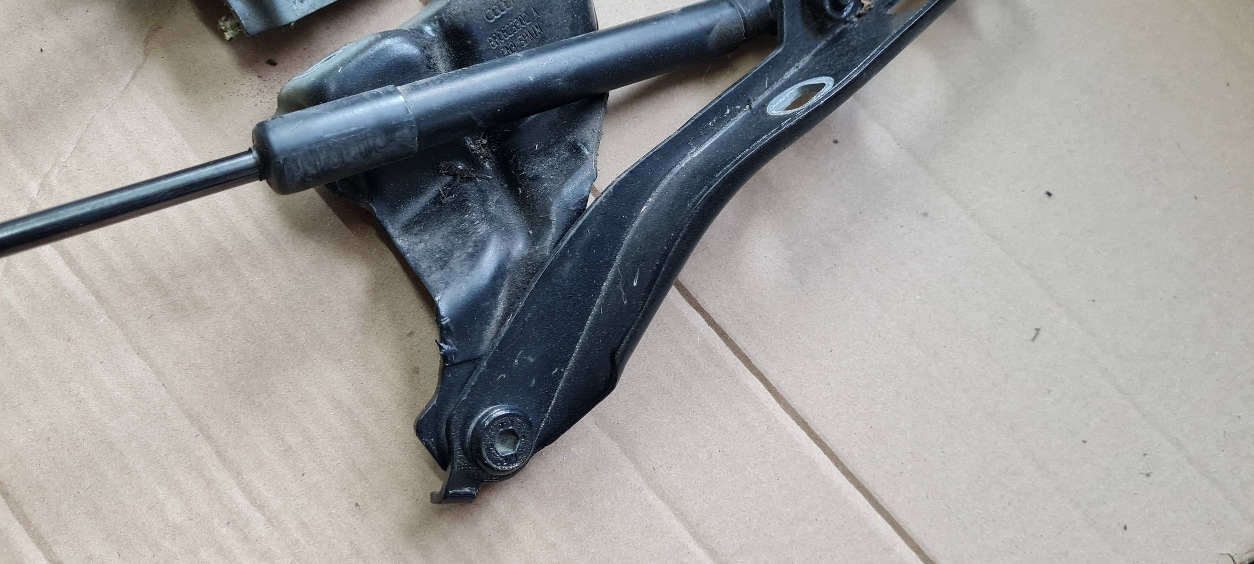 Q5 8R SQ5 hinge bonnet hinges left right LY9B 8R0823301A 8R0823302A 2X