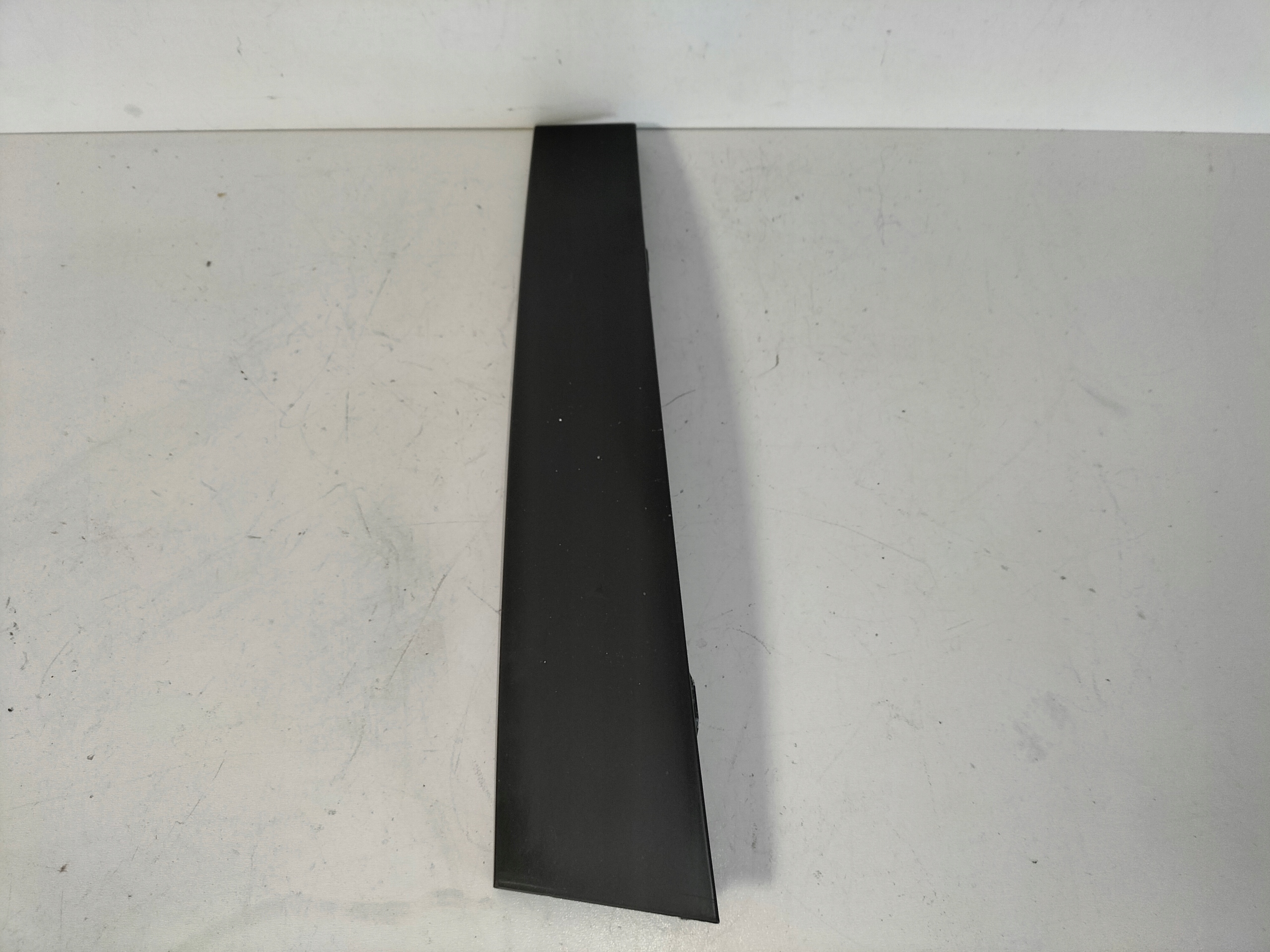 moulding cap door przednich front right VW GOLF 5 V plus 05