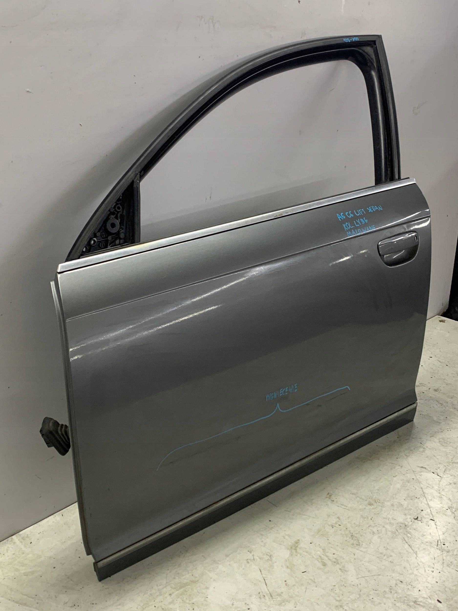 door left front left front AUDI A6 C6 LIFT sedan (2008-2011) colour LY7G