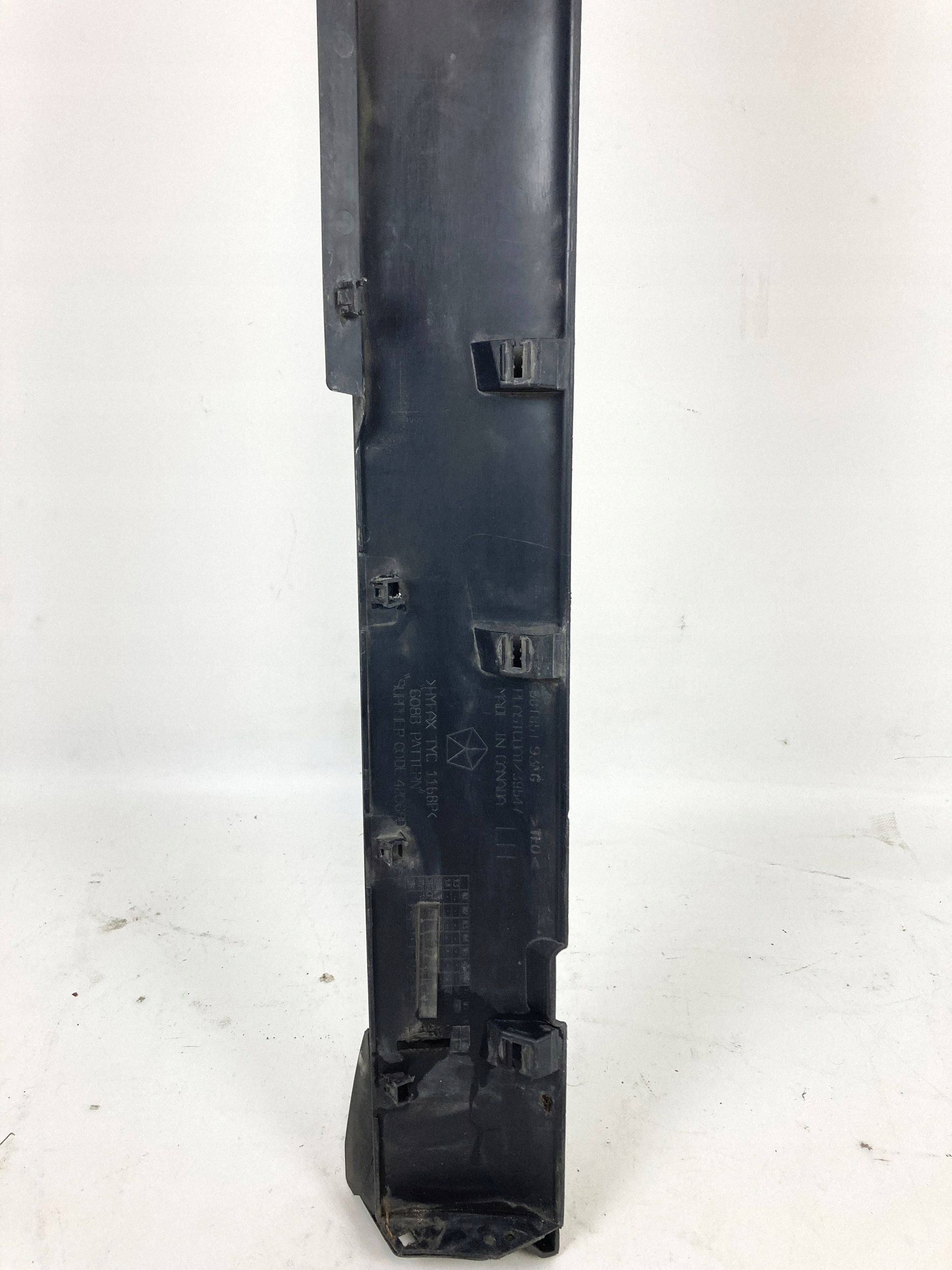 Dodge Challenger Widebody 2015-23 cap threshold threshold moulding left