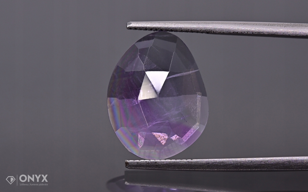 Ametystová fazetovaná nepravidelná rozeta 15x12 mm