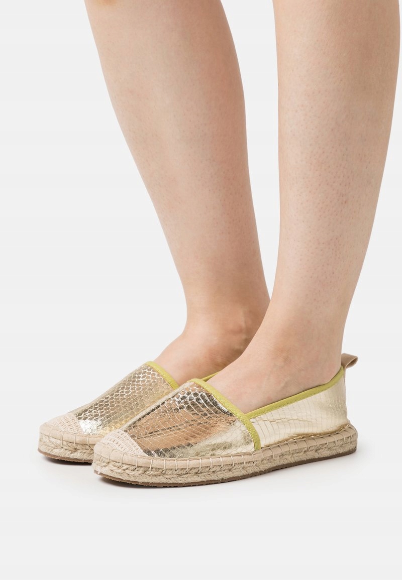 Espadryle z wężowym wzorem Only 40