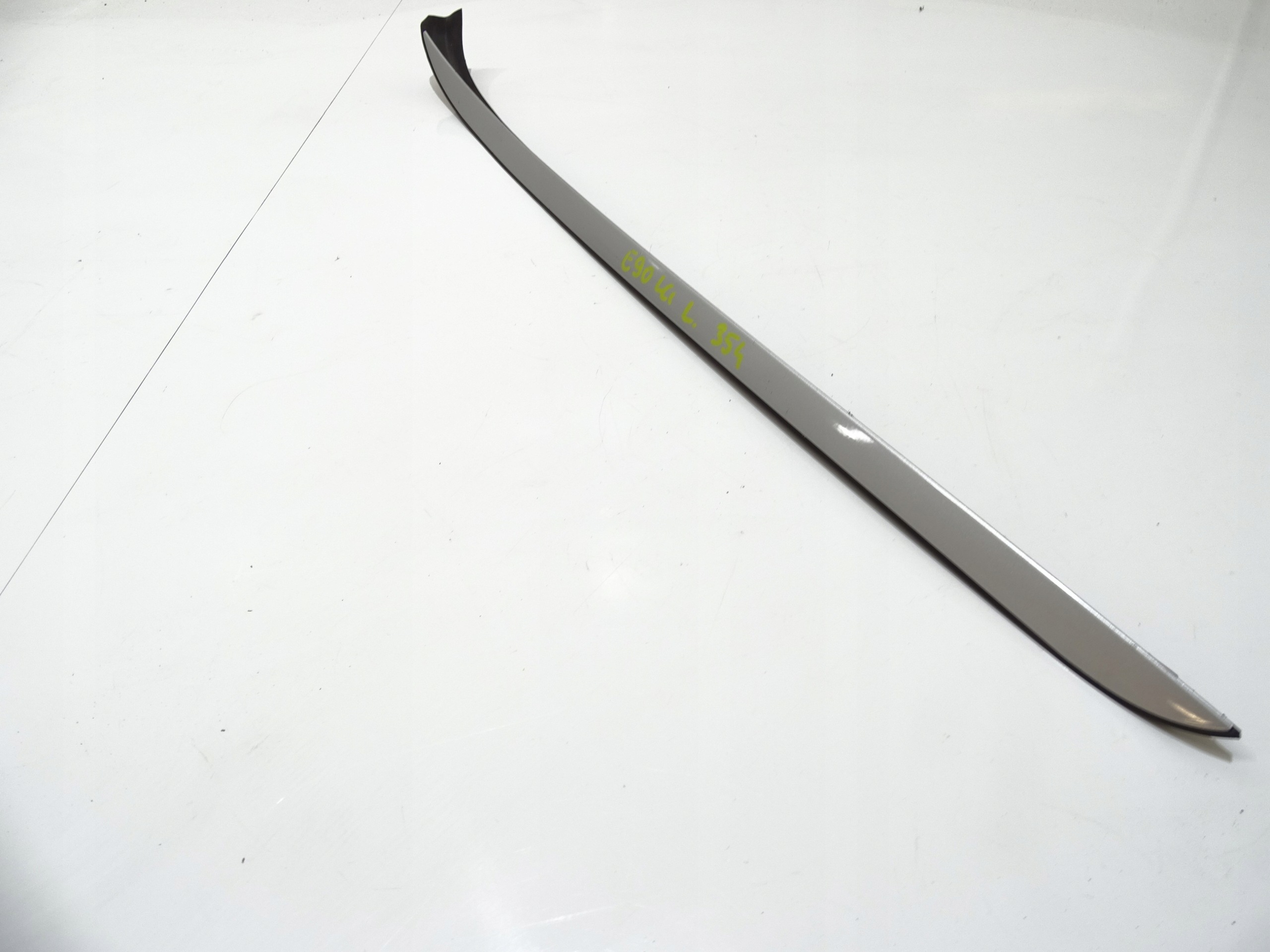 moulding windows CZOLOWEJ left BMW E90 LCI 354 (24235024)