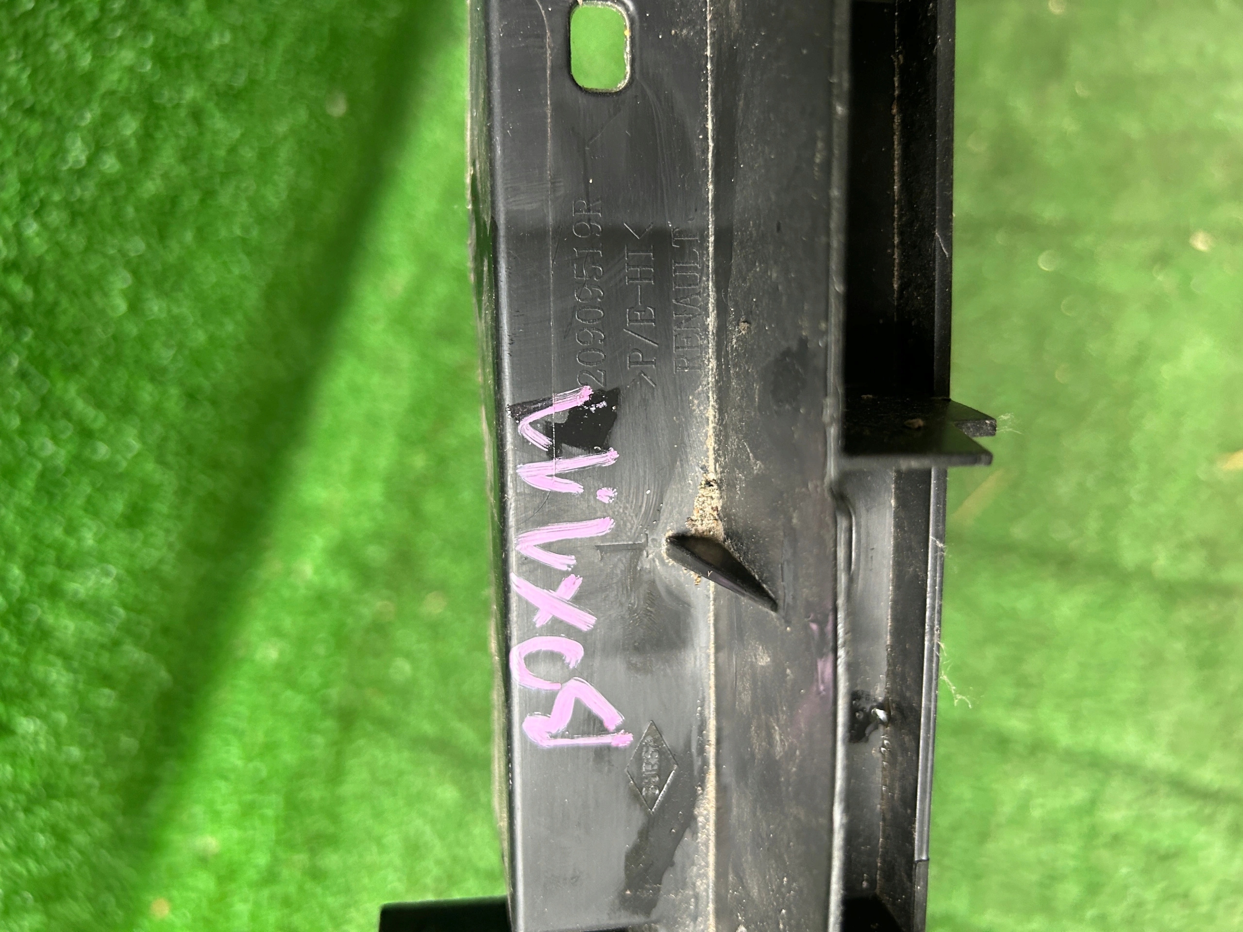 Renault Clio V Support plaque Pare choc absorber Avant 620909519R