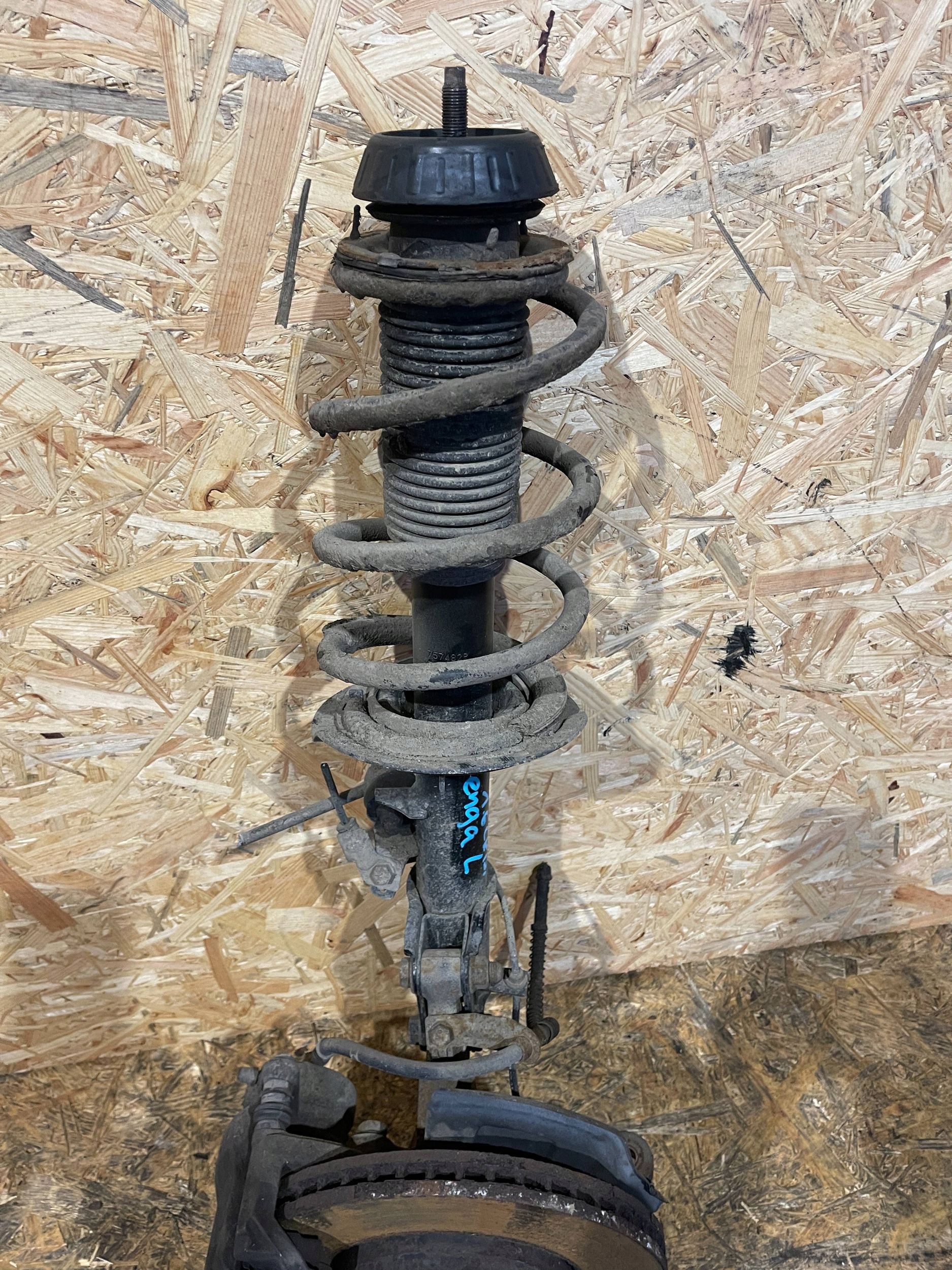 McPherson swing shock absorber left left HYUNDAI IX20 VENGA 1.6 CRDI