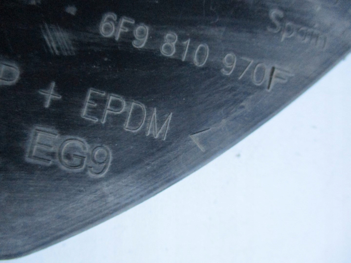 mudguard rear. SEAT ARONA 6F9 6F9810969D 6F9810970F