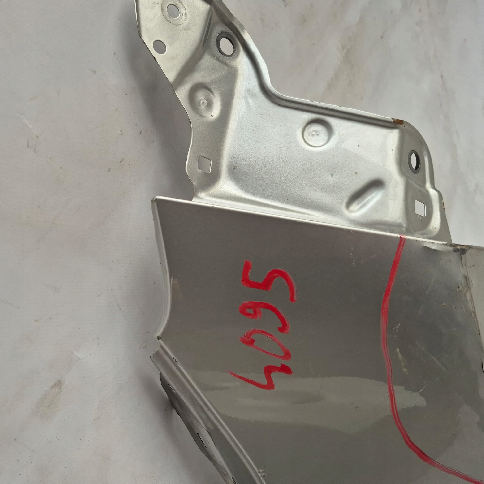 TOYOTA COROLLA XII 12 HB KOMBI 18-> fender front front right