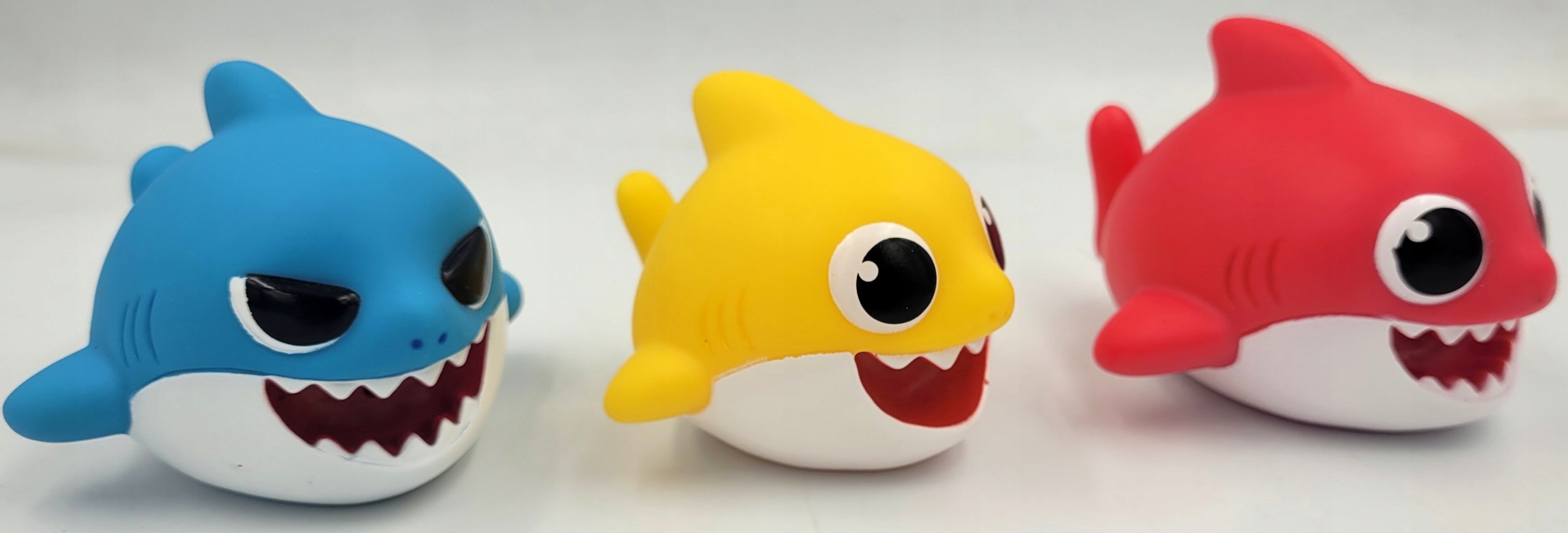 BABY SHARK GUMOWE FIGURKI DO KĄPIELI EAN (GTIN) 3700514332020