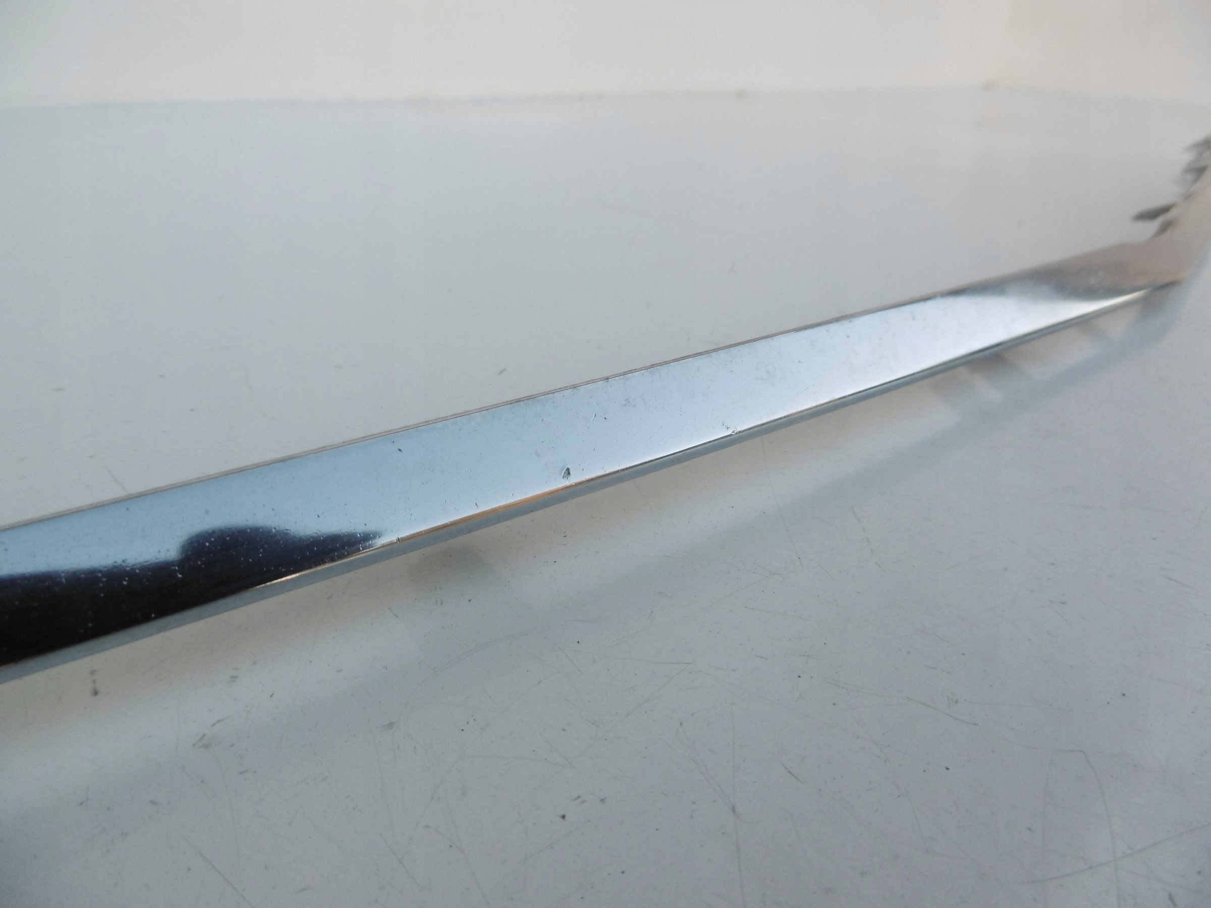 LISTWA CHROM ATRAPY GRILLA MERCEDES ML GL W166 Typ samochodu 4x4/SUV Samochody osobowe