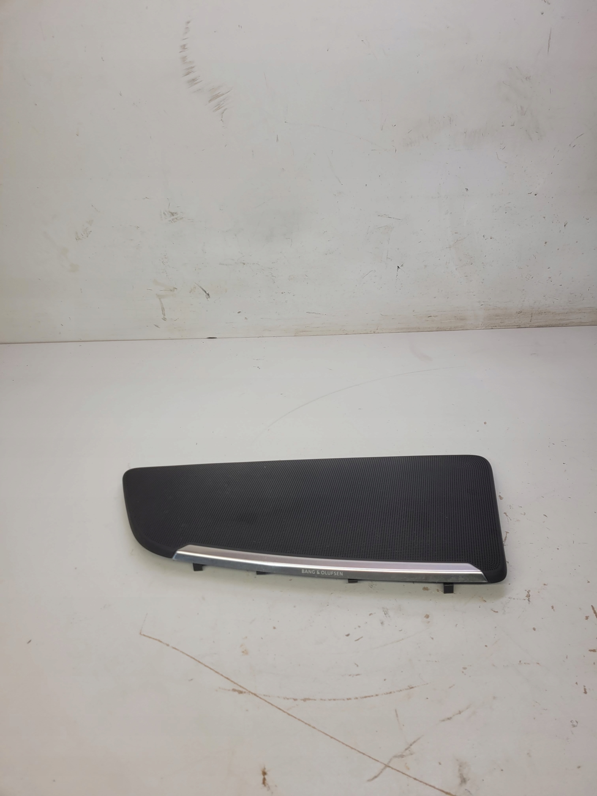 covering POLKI bang&O AUDI A8 D4 4H0863487B