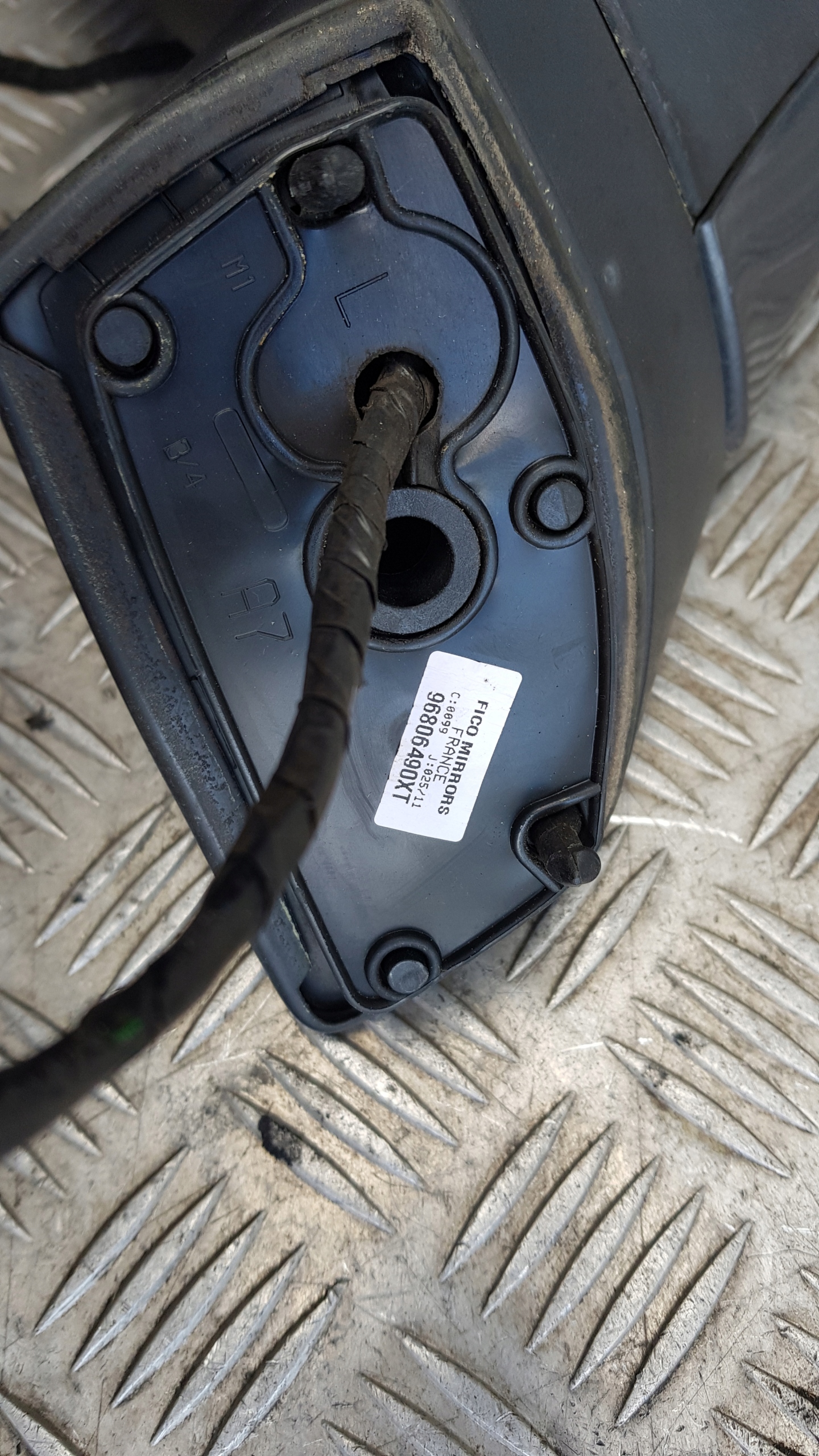 PEUGEOT 207 lift mirror left 10 PIN KTH