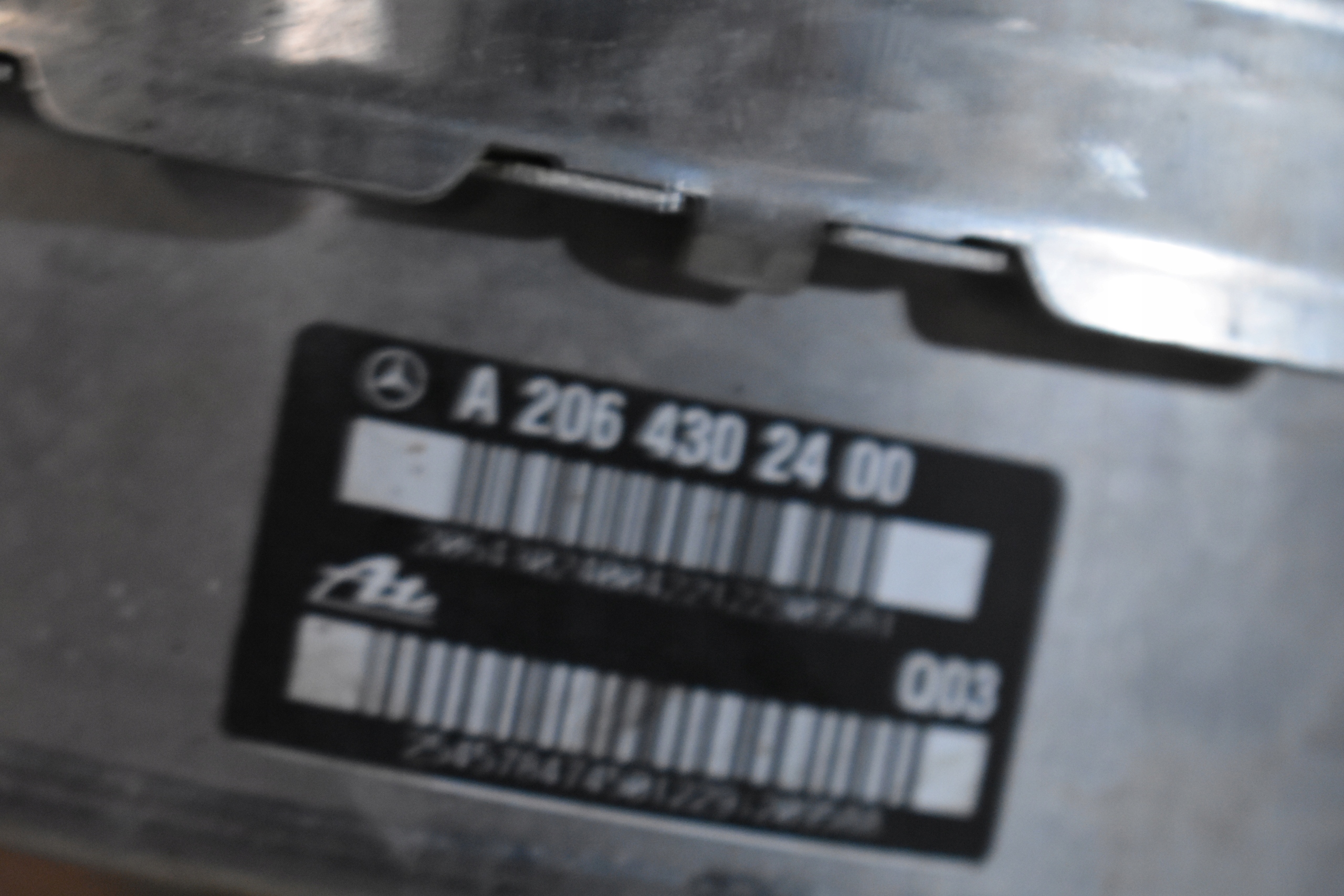 IDEALNE servo Servofreno MERCEDES W206 1 9