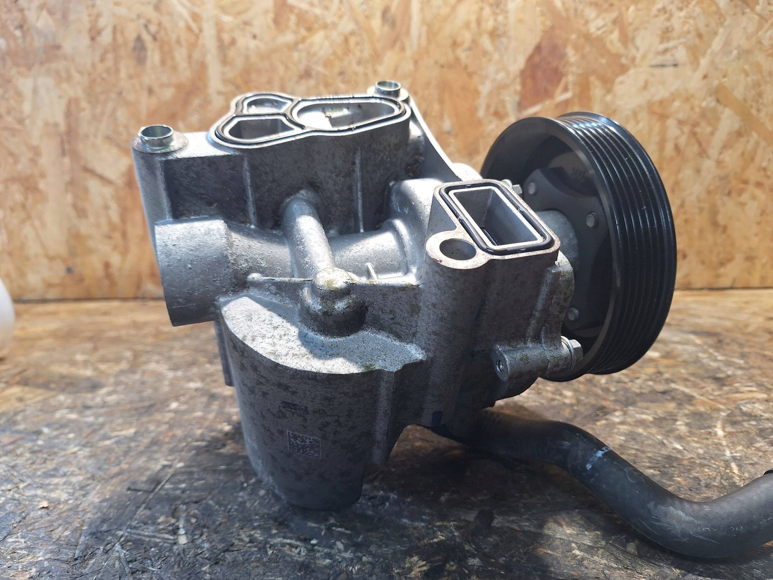 water pump CHERY TIGGO DR MOTOR 1.5 TCi E4G15C-1012100