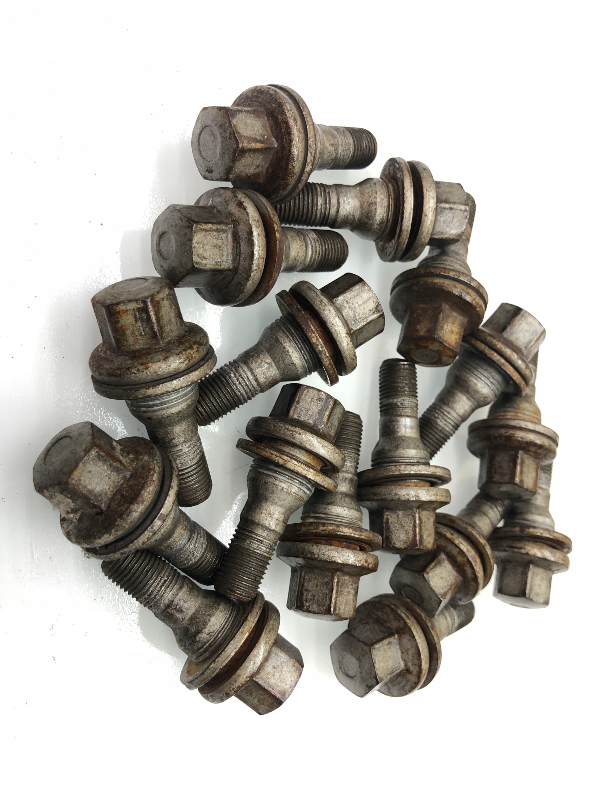 C4 Picasso II 2 szpilka śruba koła alufelgi