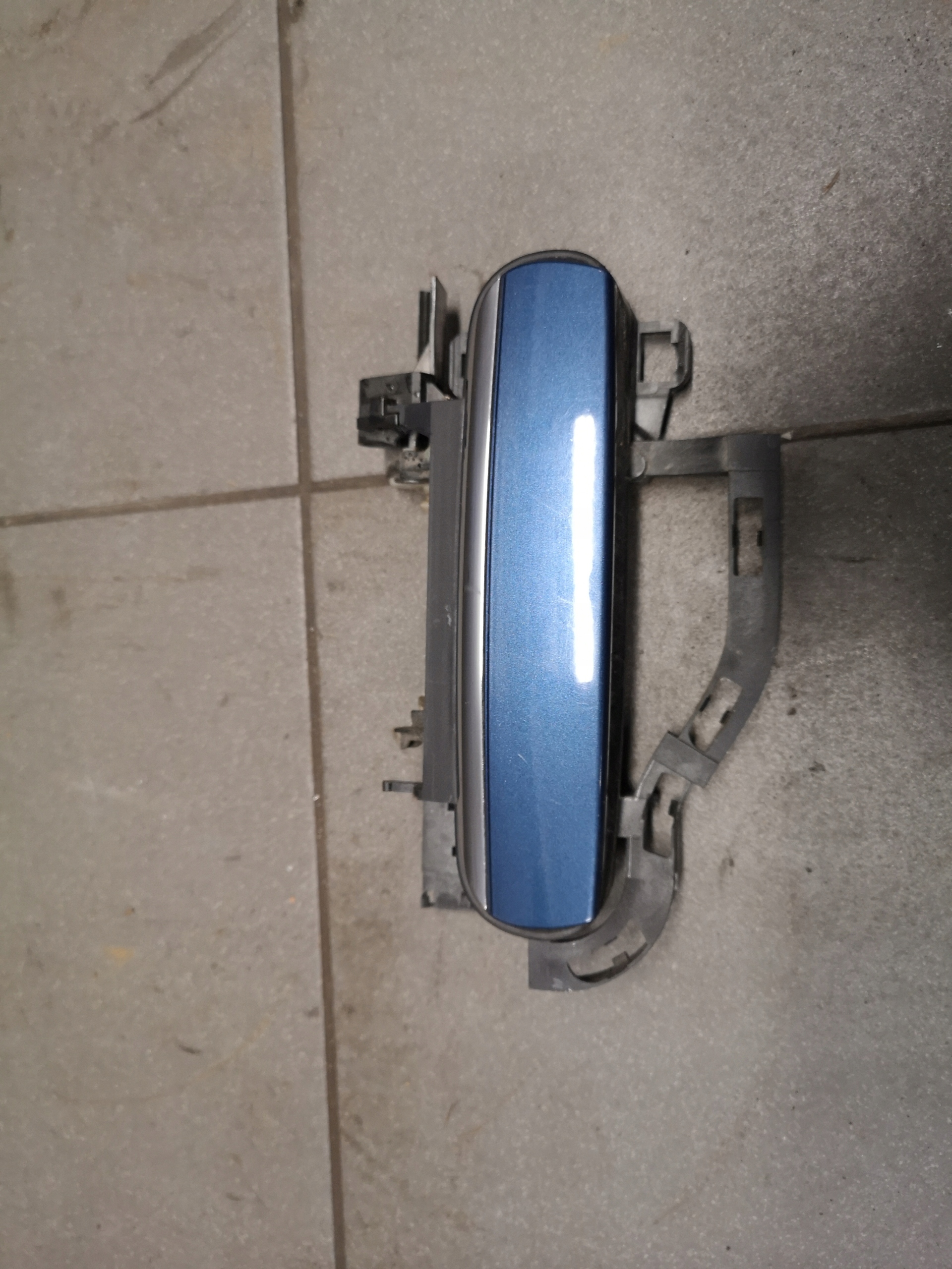 РУЧКА ДВЕРІ ЛІВА AUDI A6 C6 LZ5Bf0837885