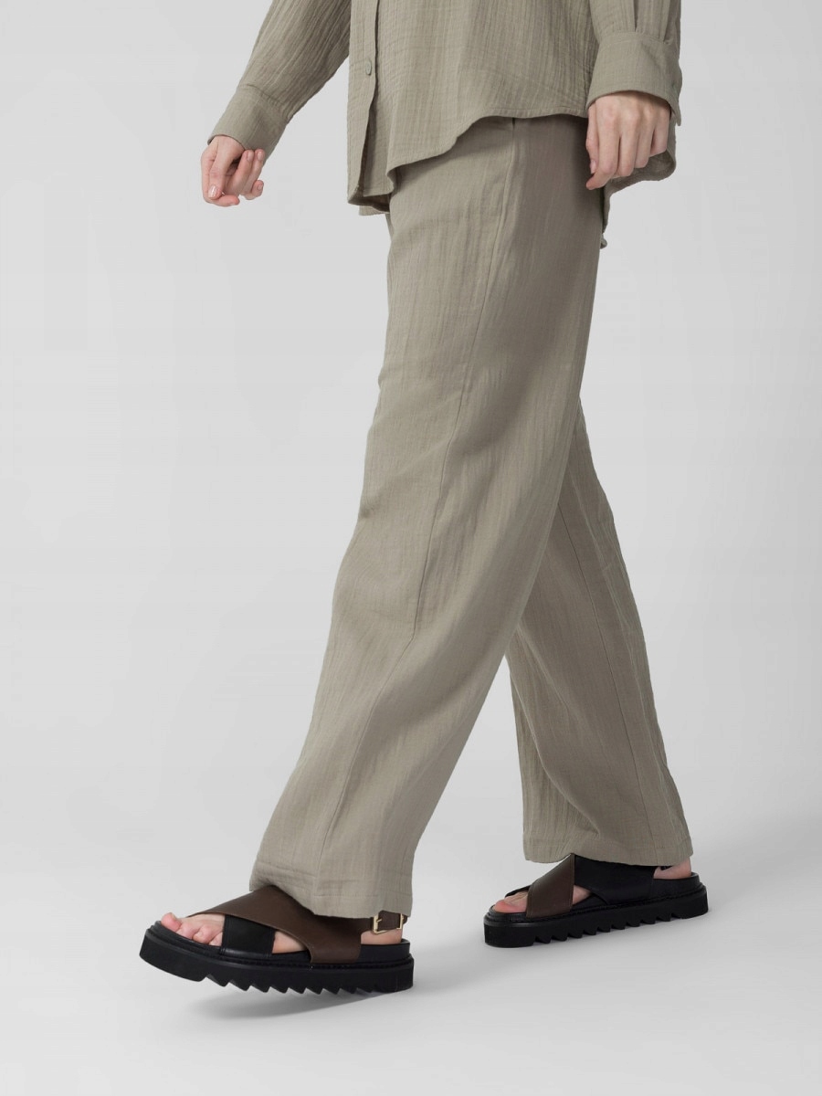 Szerokie spodnie z muślinu OUTHORN TTROF184 SS23 Marka Outhorn