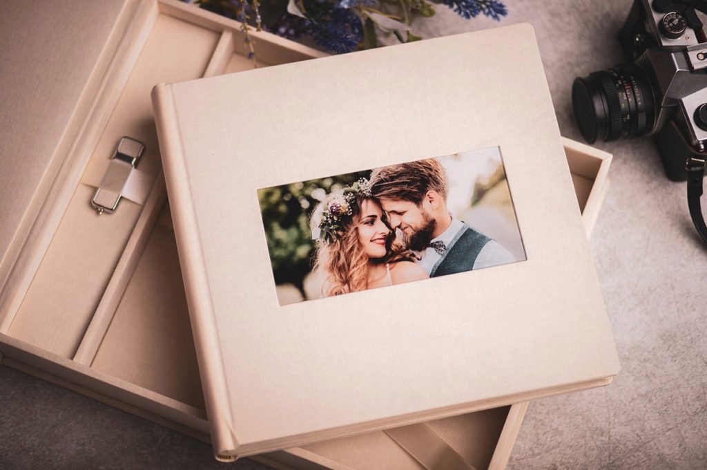 Pendrive UAL3 ślub 32 GB + pudełko ozdobne IP1-S Marka AS-Photo