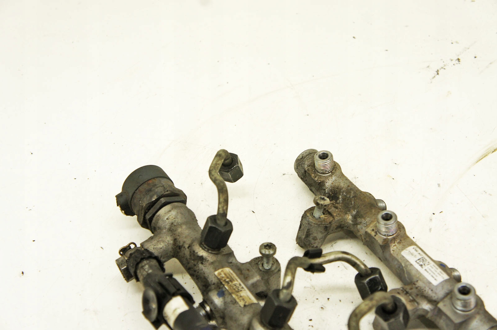 QG269 Audi A6 C7 3.0d топливная рейка 059130089CS 059130090CS