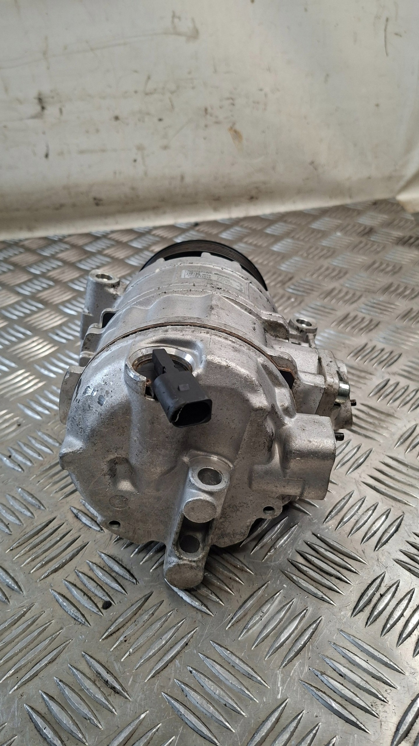 compresseur de climatisation VW TOURAN et 1.9TDI