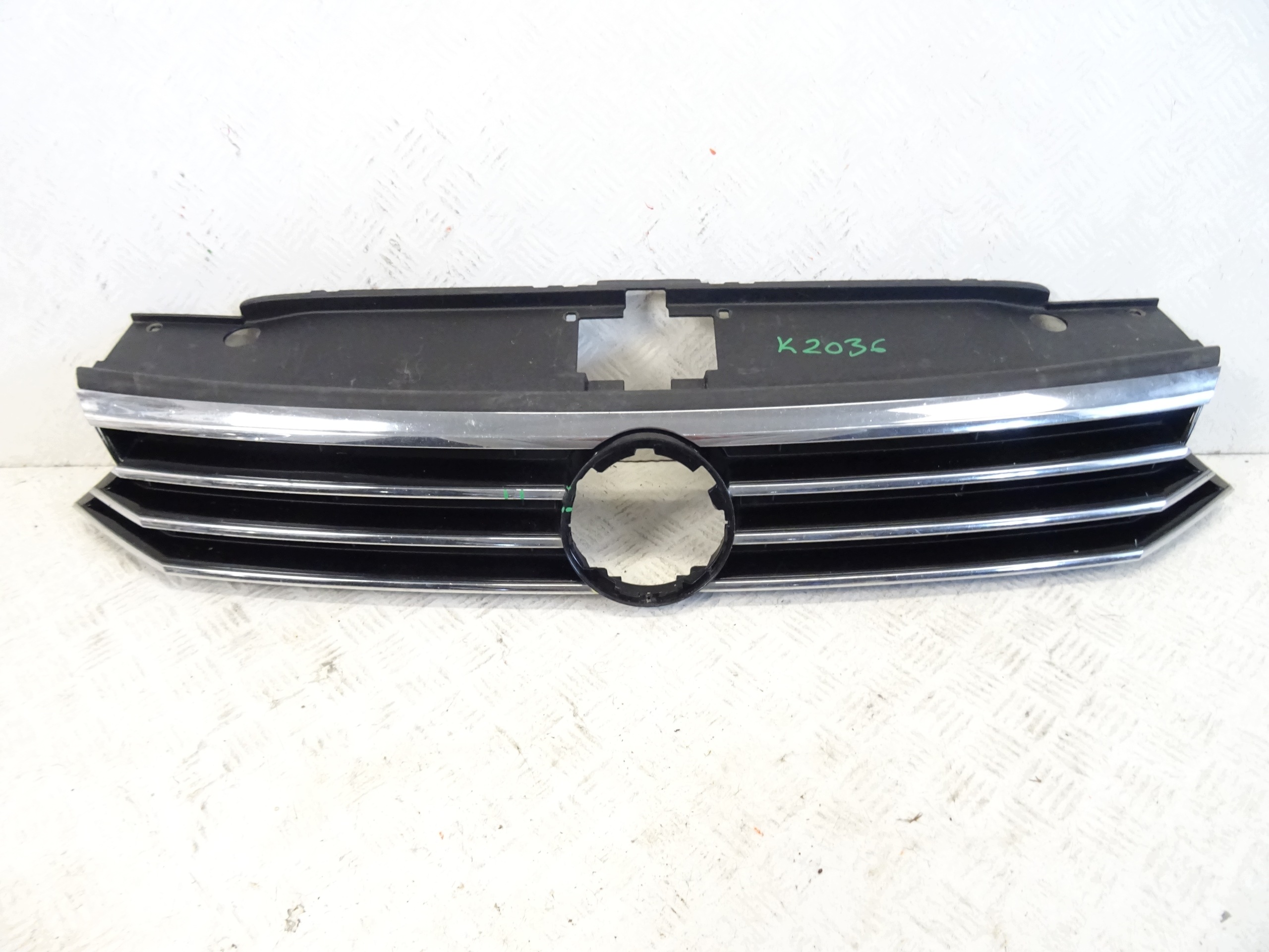 grill grille front VW PASSAT B8 3G0853653D