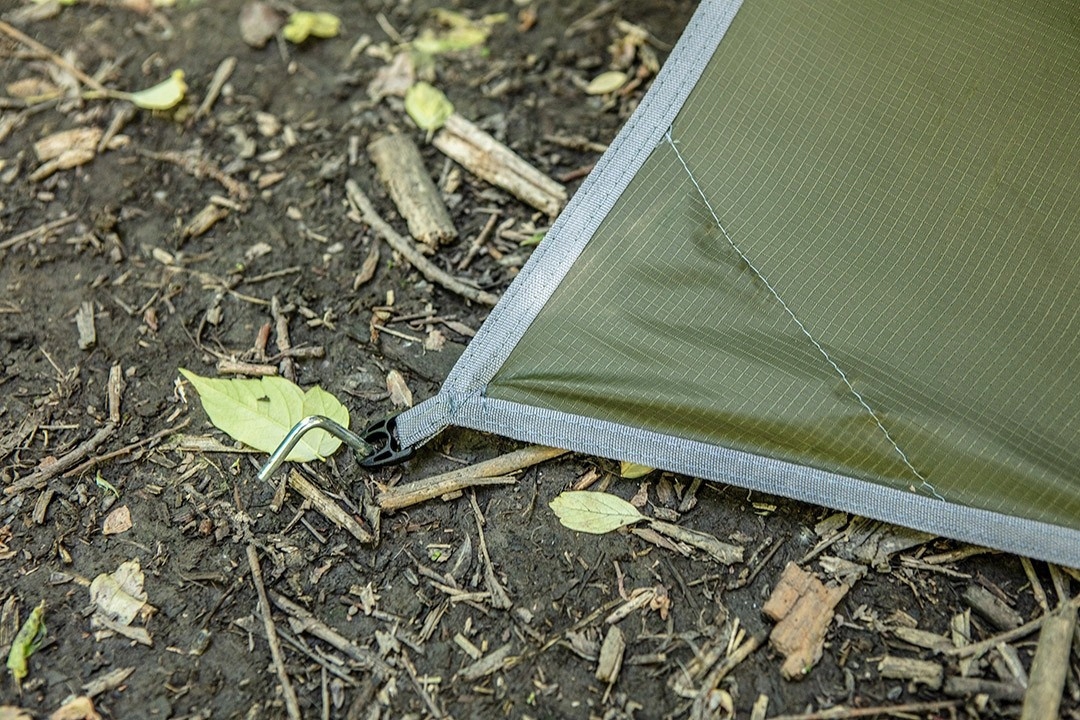 Tarp TURYSTYCZNY PŁACHTA BIWAKOWA WODOODPORNA 360x290 cm Marka bez marki