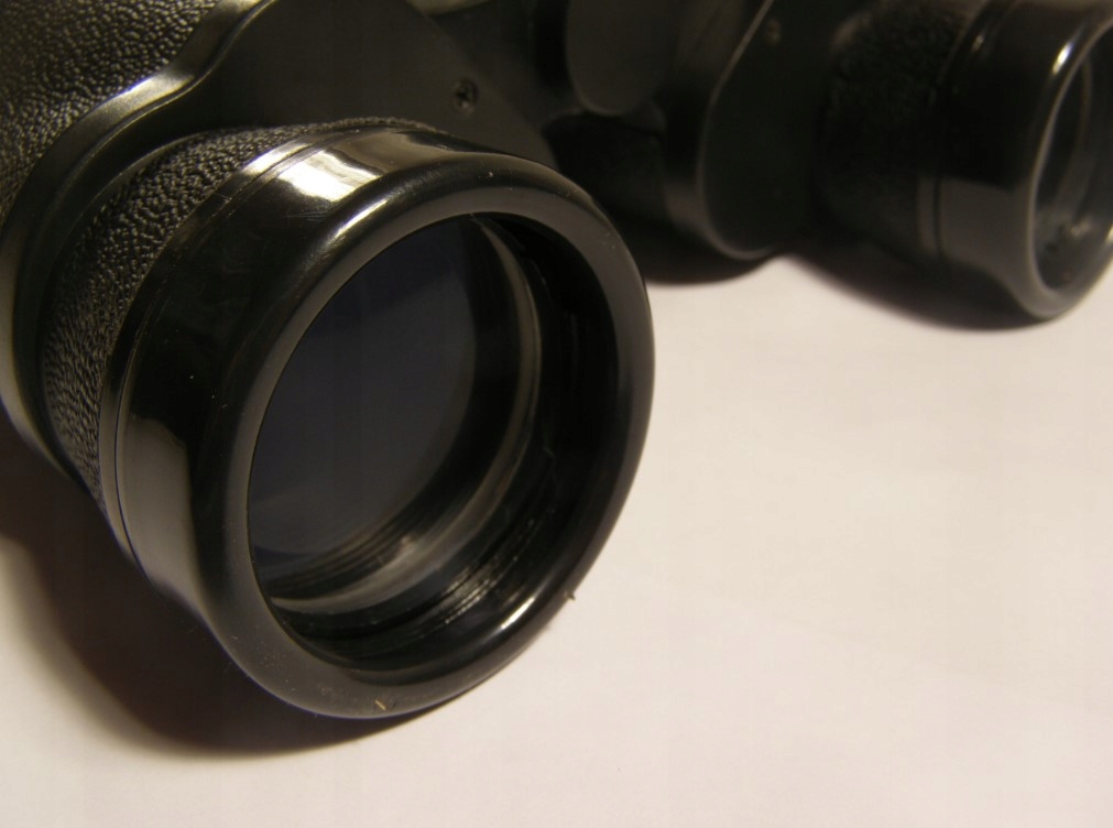 LORNETKA BAIGISH 8X40 Materiał platformy brak informacji