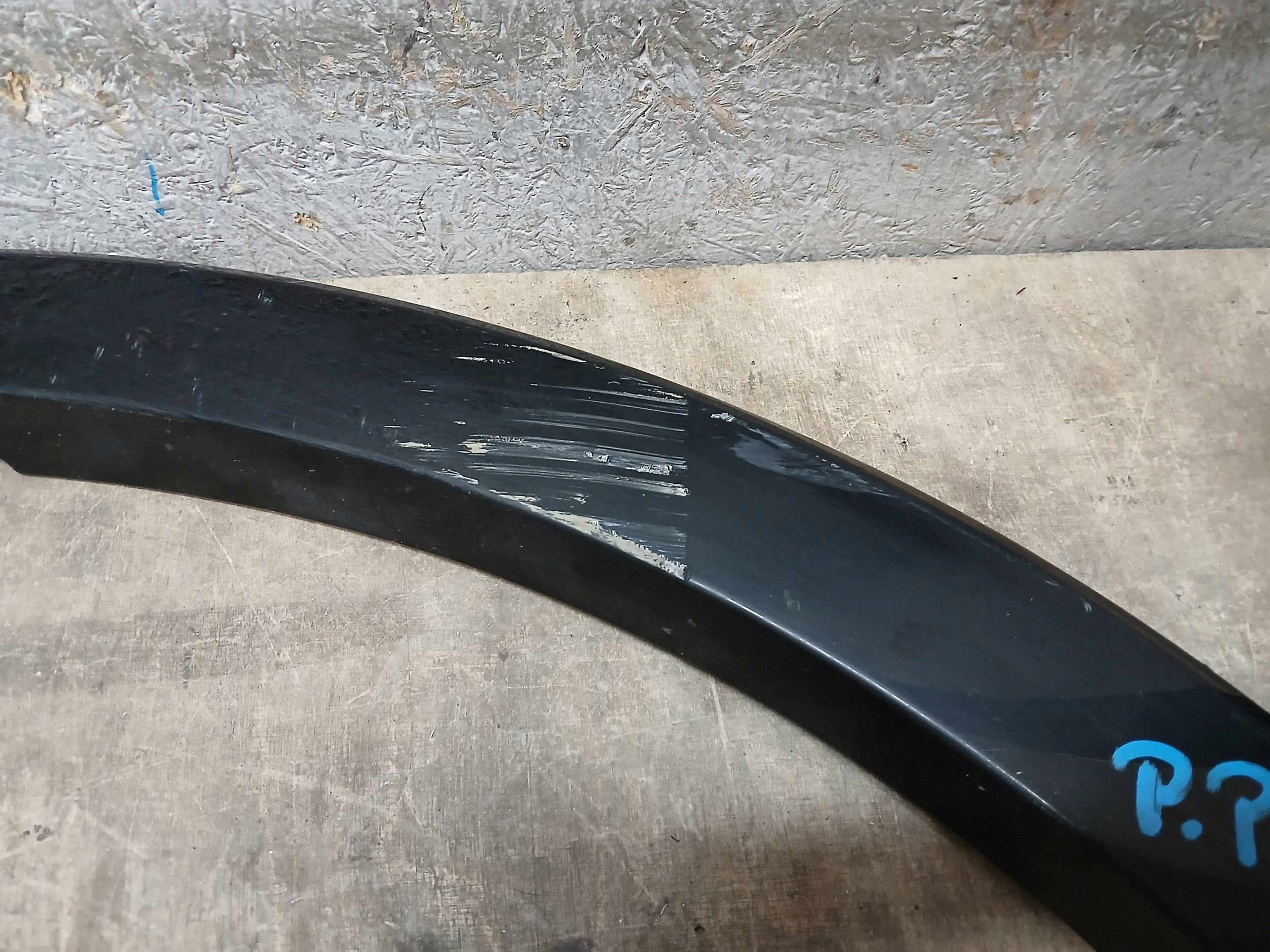 fender front moulding cap right left AUDI Q3 8U 8U0853718A 8U0853717A