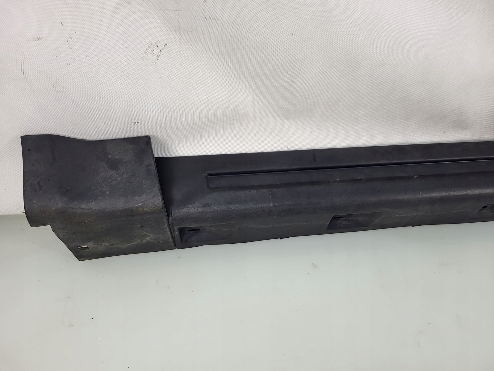 RANGE ROVER SPORT L320 moulding threshold cap L.