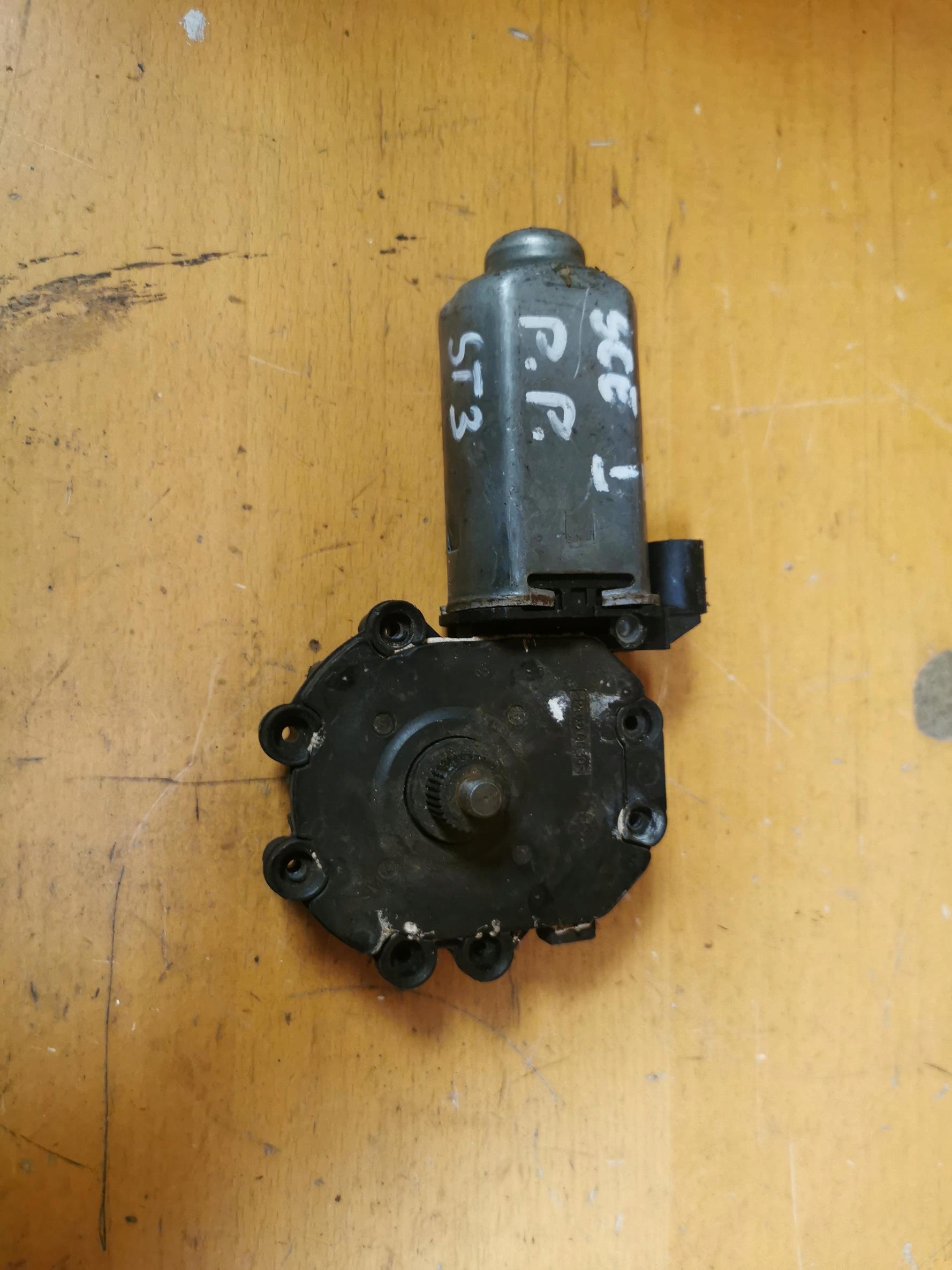 mini motor windows right front RENAULT SCENIC and 400342B 96-03